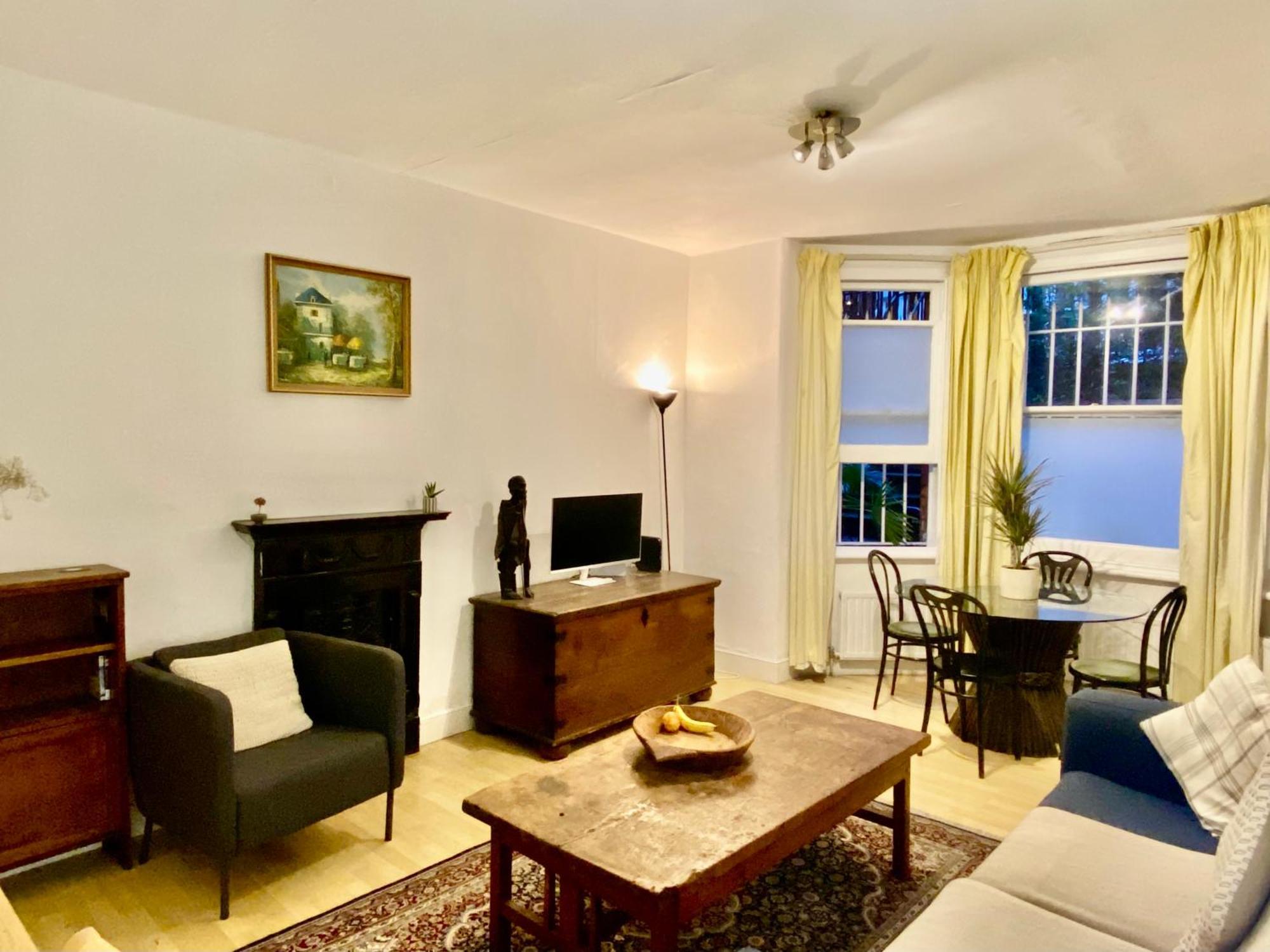 Spacious In Earls Court Londres