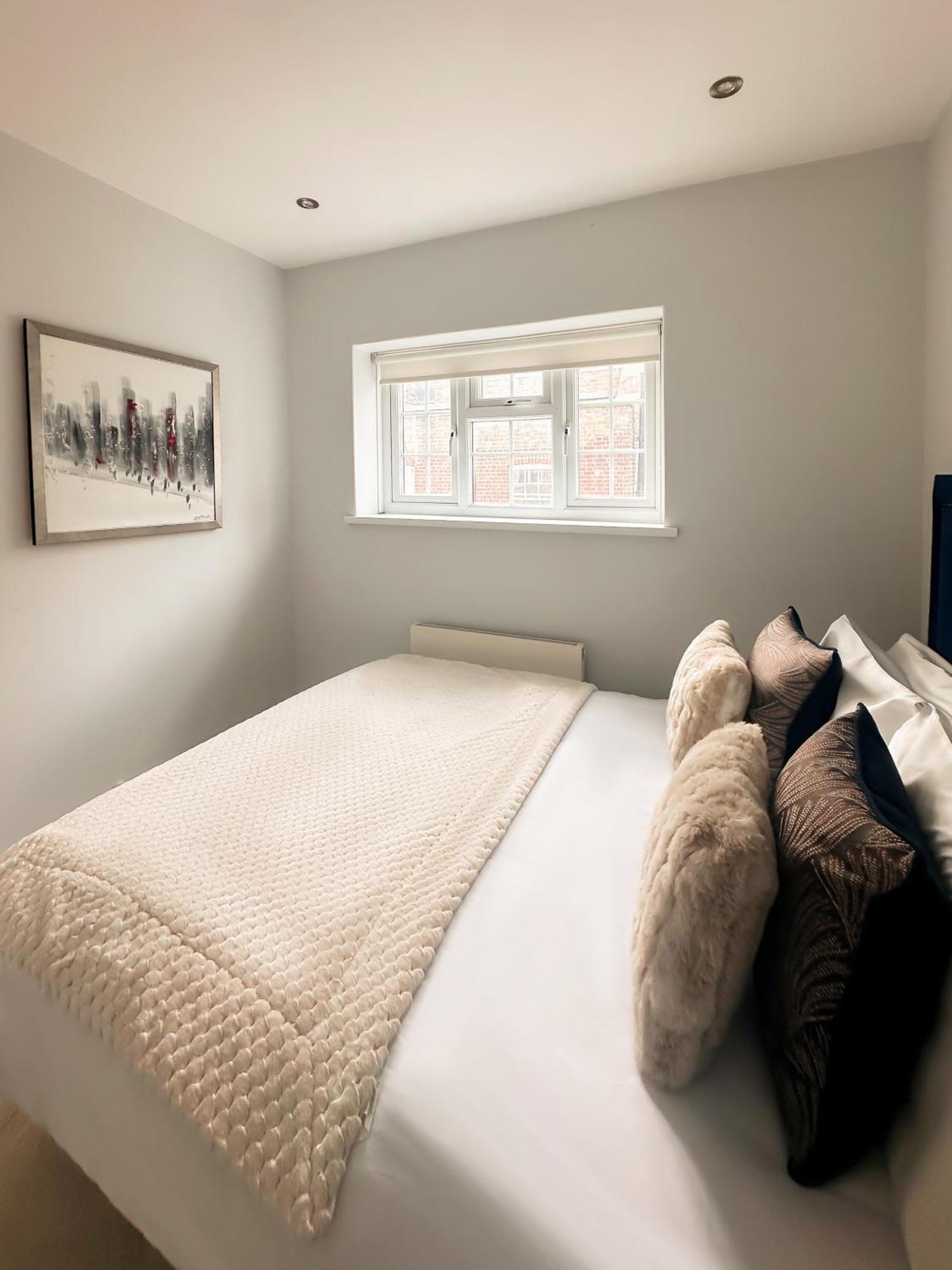 Opulent Mayfair 2 Bedroom House With Rooftop By Hyde Park