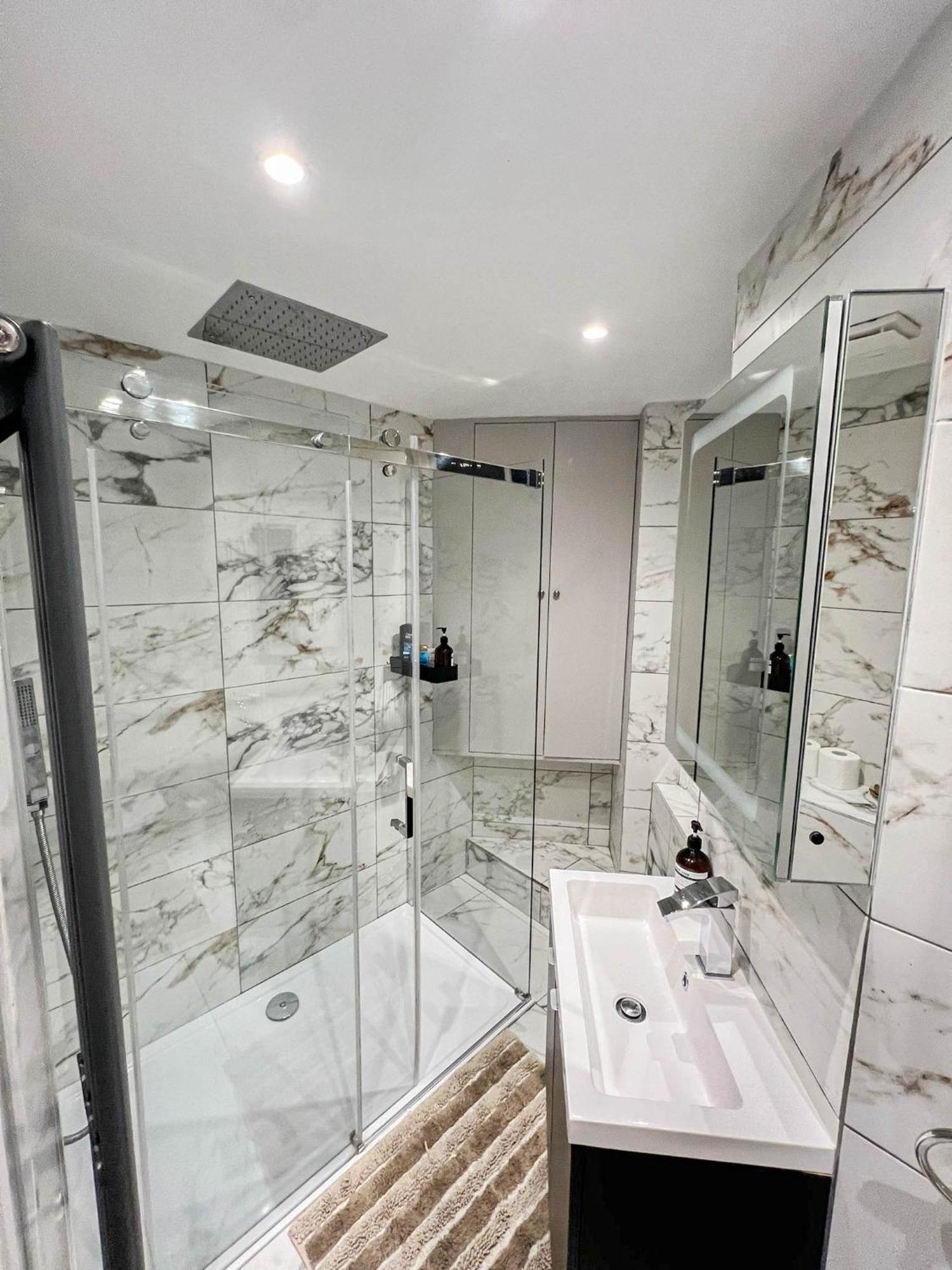 Grandeur 4-bedroom In Baker St Near Regent's Park Apartamento