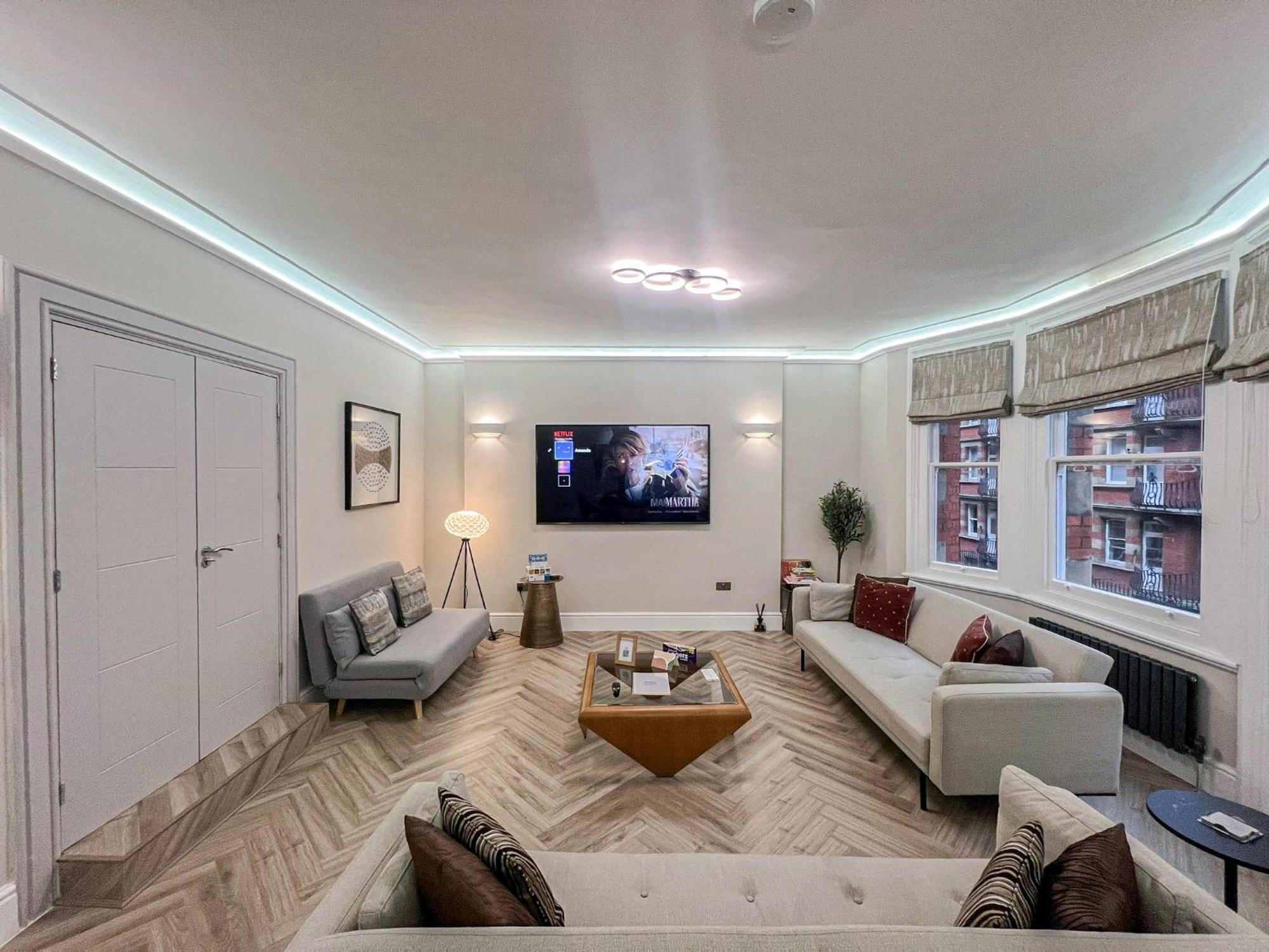 Grandeur 4-bedroom In Baker St Near Regent's Park Apartamento