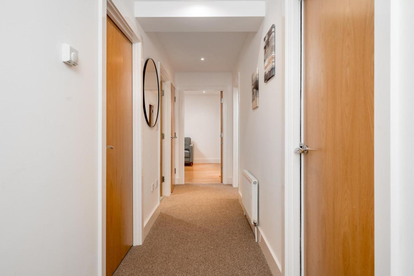 Stunning 3 Bedroom Flat, With Parking, Sleeps Six, Near Greenwich Park * Londres