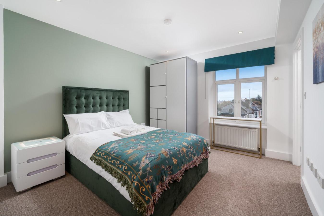 Stunning 3 Bedroom Flat, With Parking, Sleeps Six, Near Greenwich Park Londres