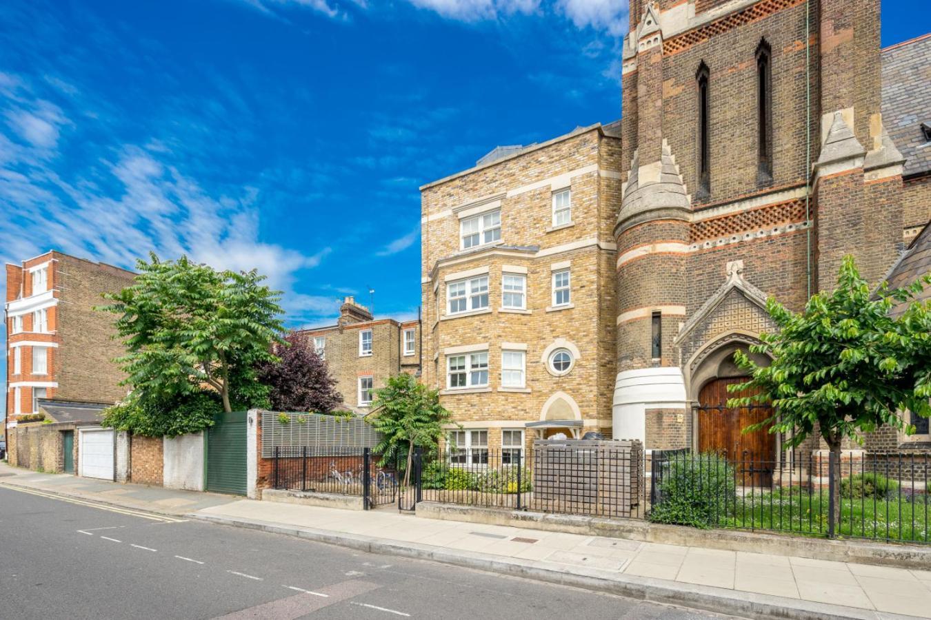 Luxury 1 Bed Sleeps 5, Barons Court 5m To Tube Appartement