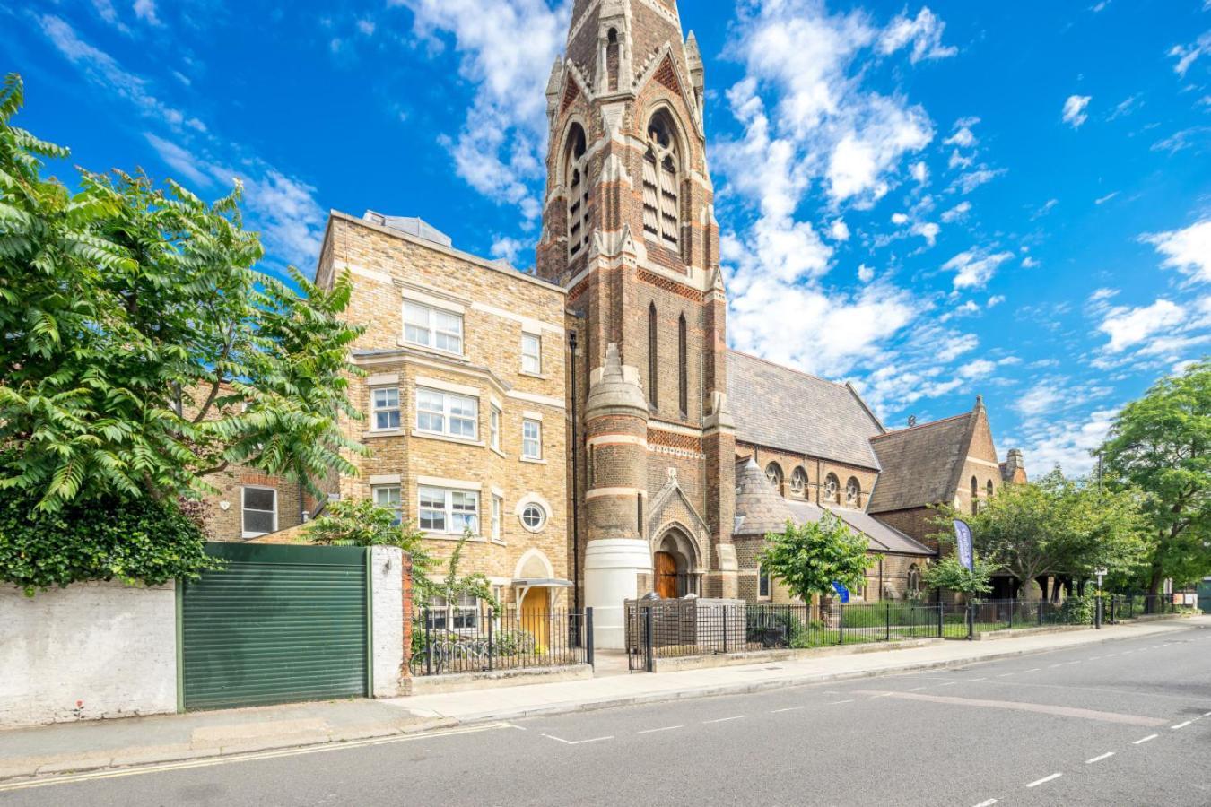 Luxury 1 Bed Sleeps 5, Barons Court 5m To Tube * Londres