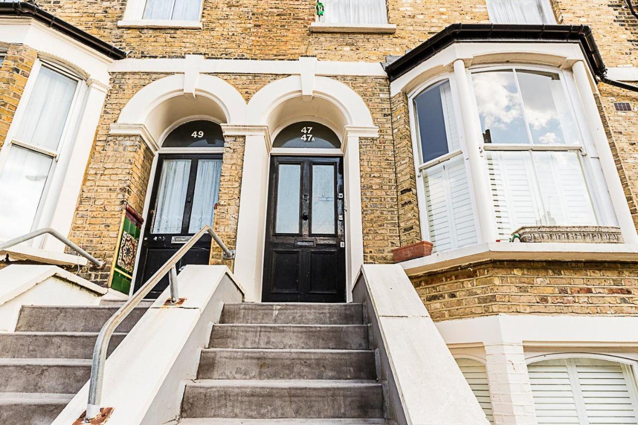 Appartement Retro Charm And Modern Comforts *