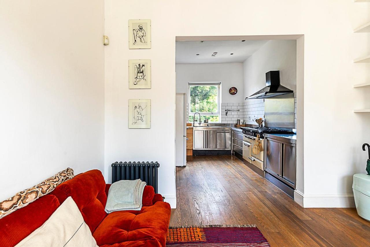 Retro Charm And Modern Comforts Appartement Londres