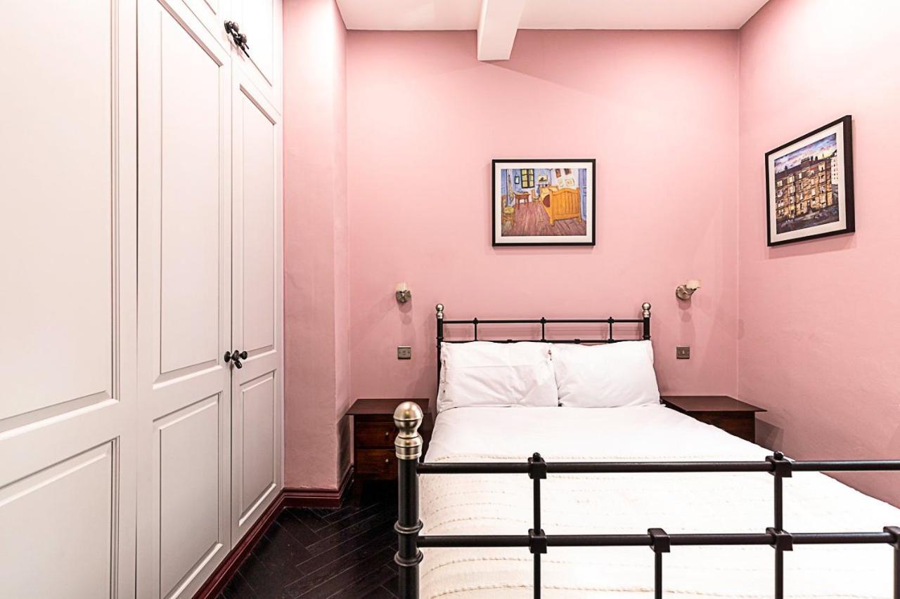 Book Lovers' West End Appartement
