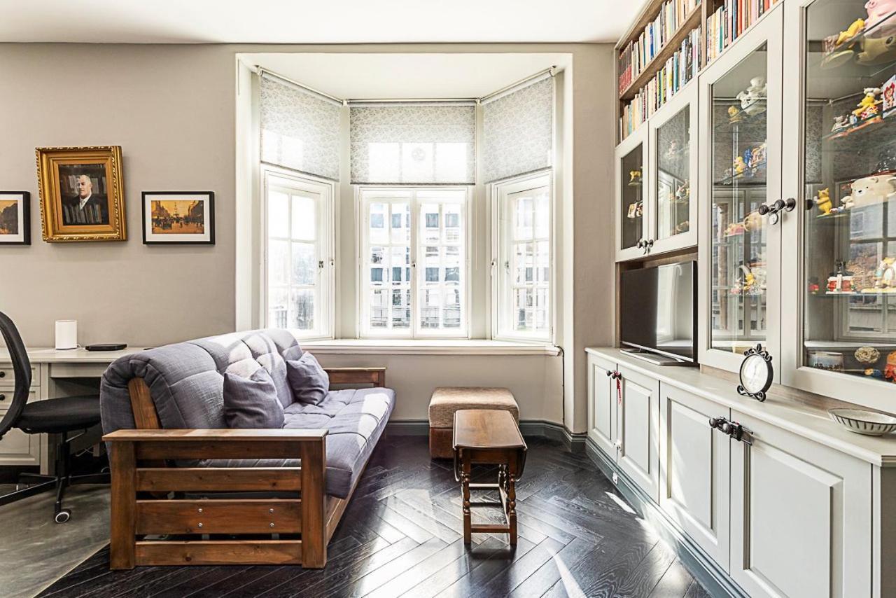 Book Lovers' West End *