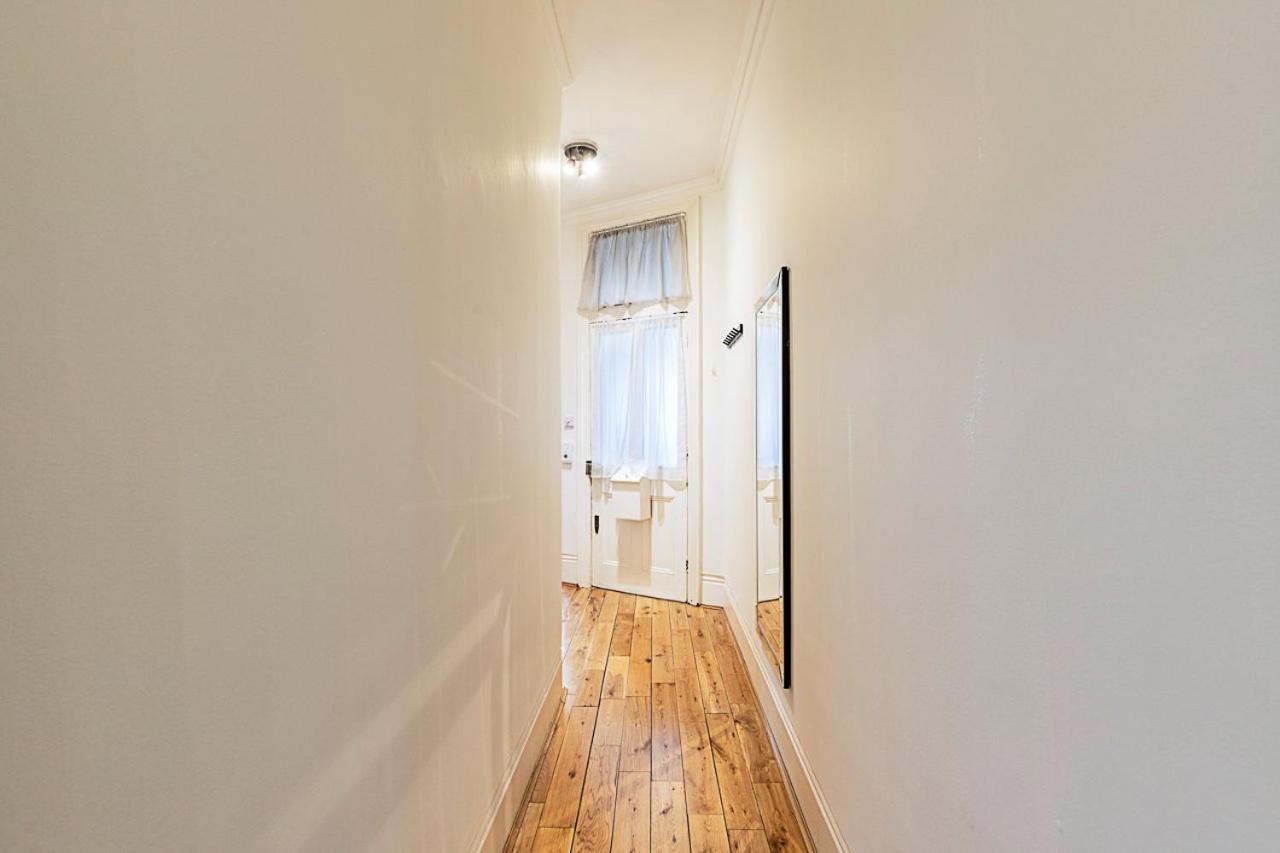 Apartment Kensington Tranquility Elegant Two-bed Retreat *