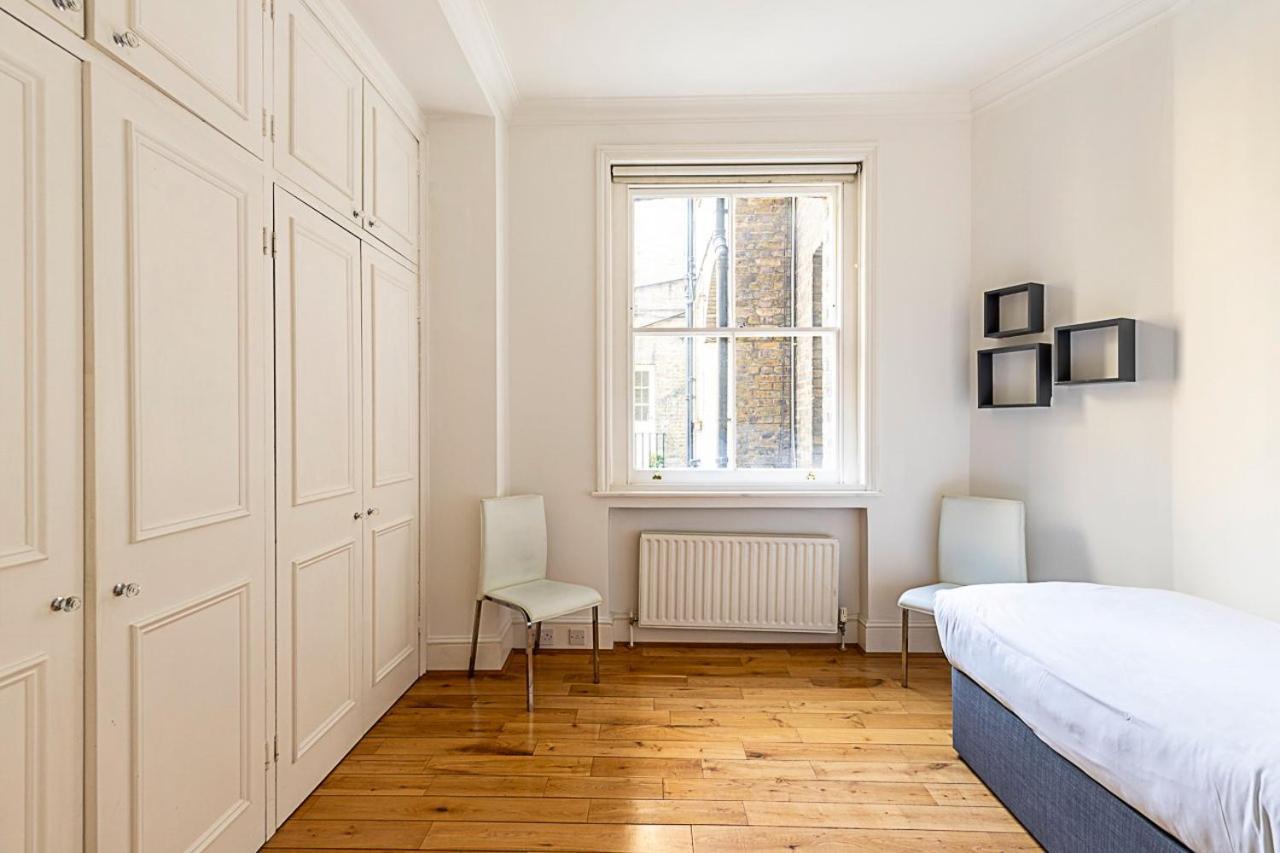 Kensington Tranquility Elegant Two-bed Retreat * London
