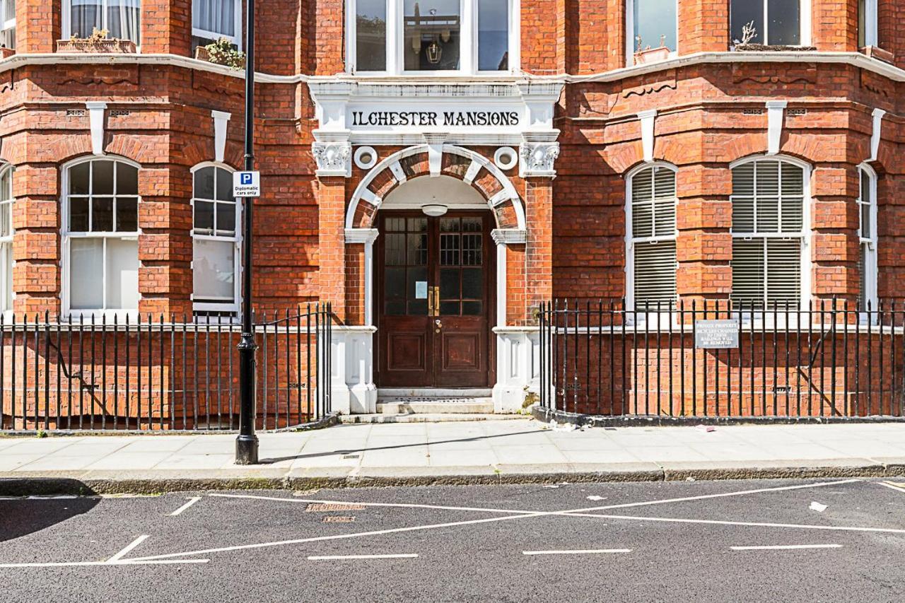 Kensington Tranquility Elegant Two-bed Retreat Apartment