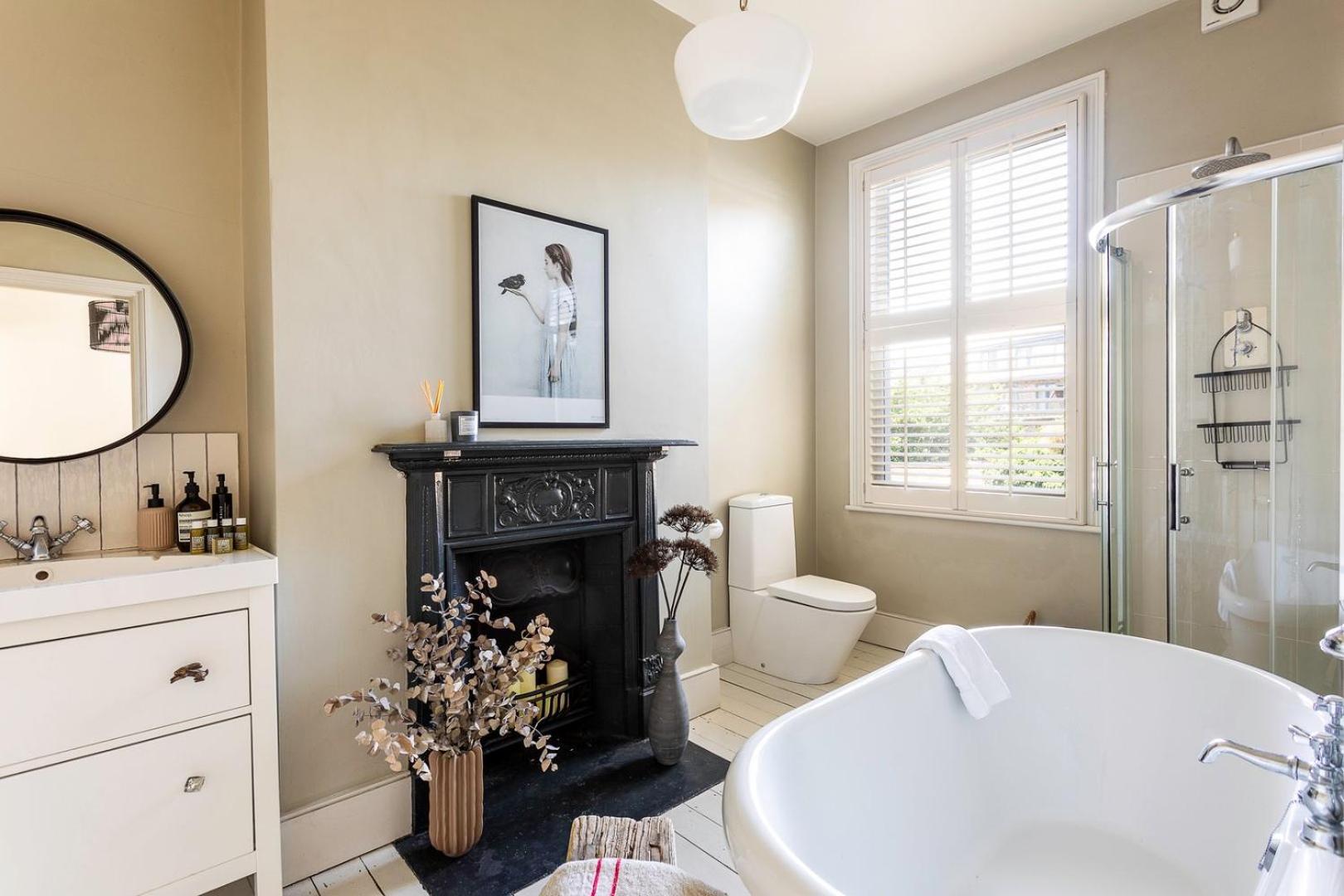 Tooting's Charming Victorian Garden Hideaway Hébergement de vacances *