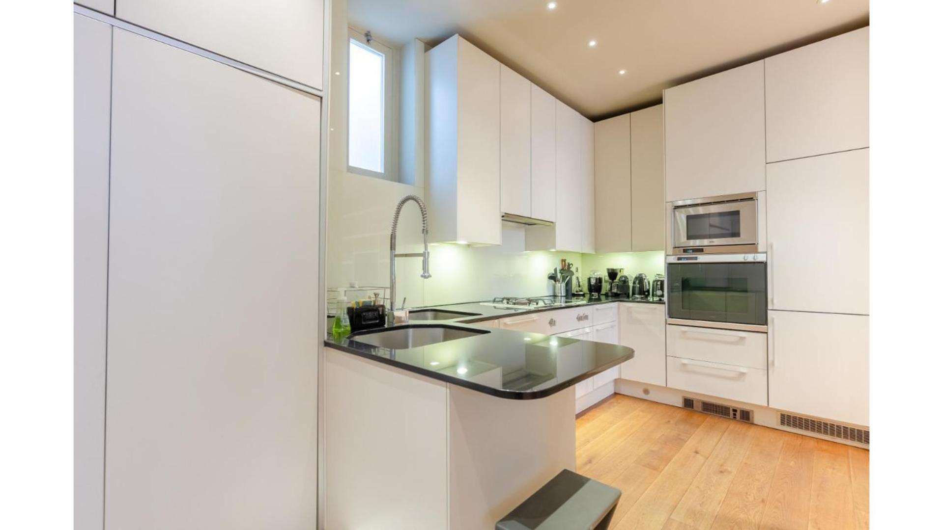 Sublime 4bd House Behind V&a South Kensington Appartement *
