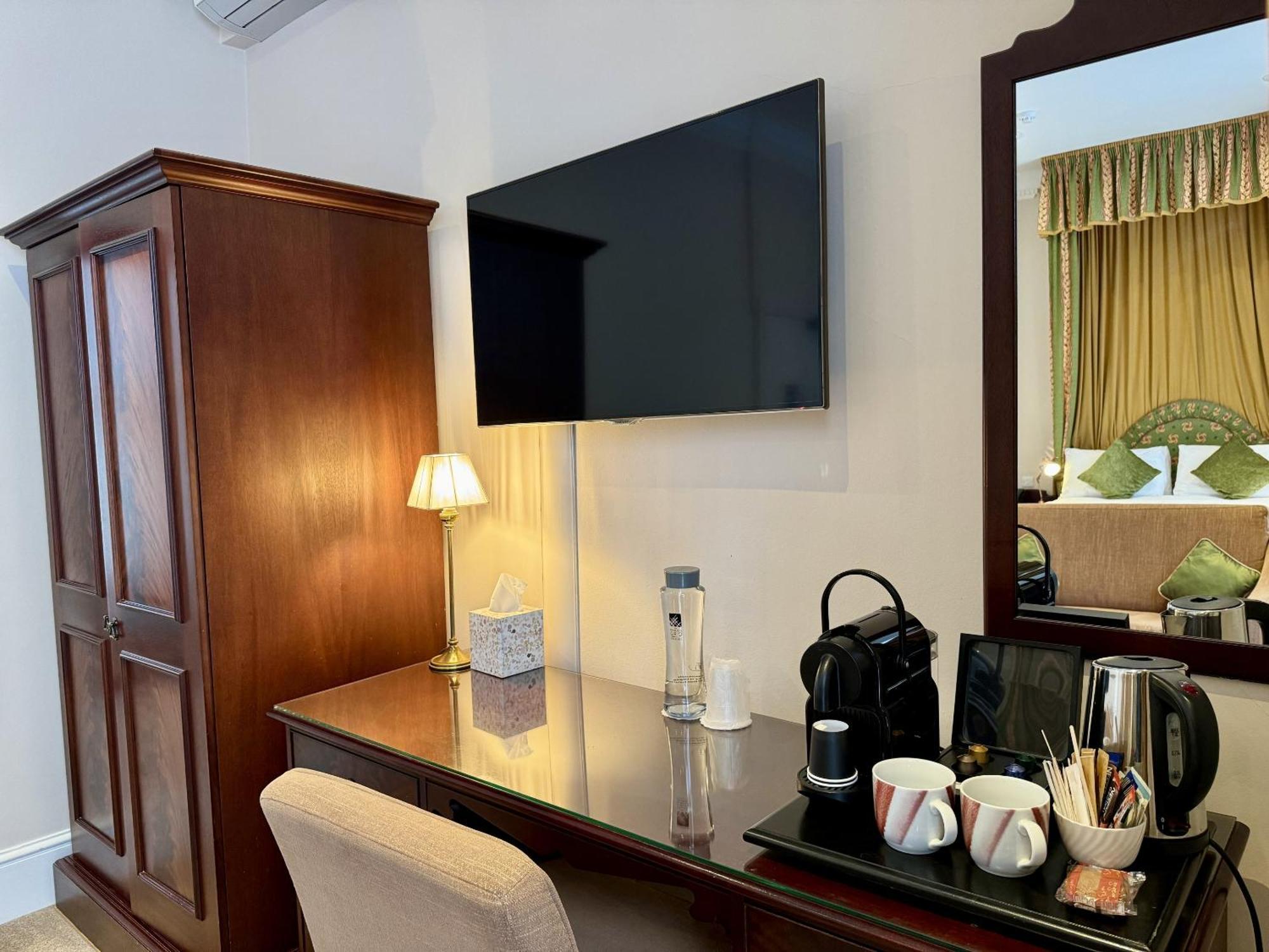 The Windermere Hotel, Hotel Londres