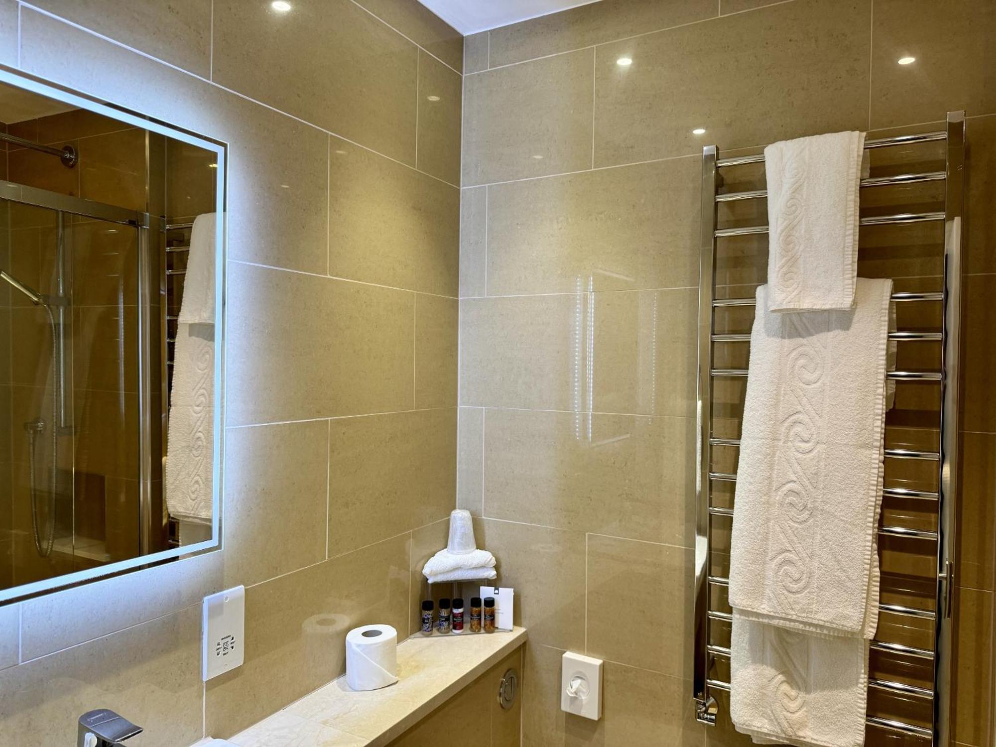 The Windermere Hotel, Hotel Londres