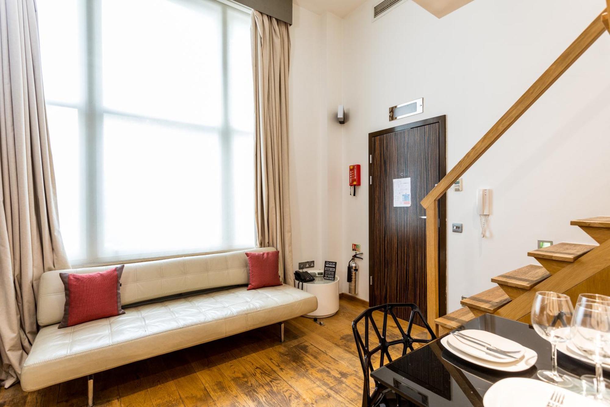 Apartahotel Space 4*