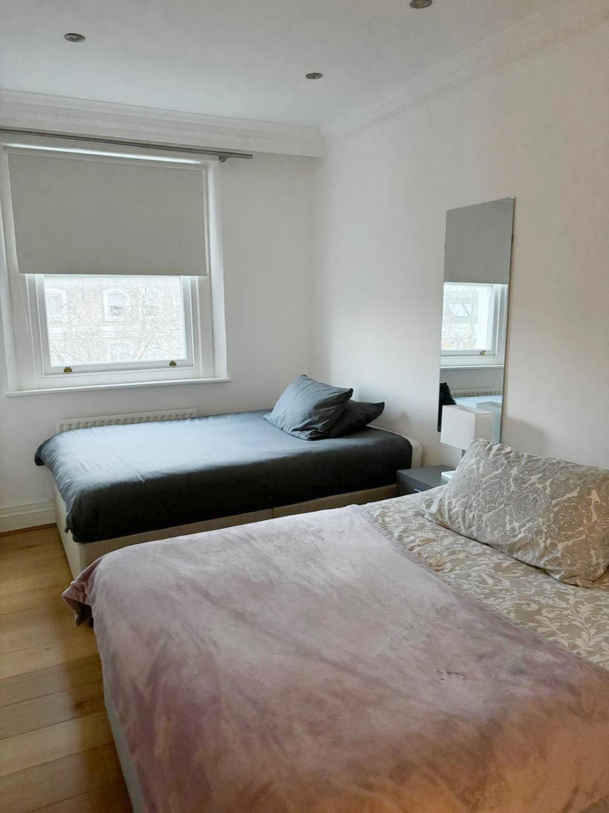 Apartment Harrods Flats