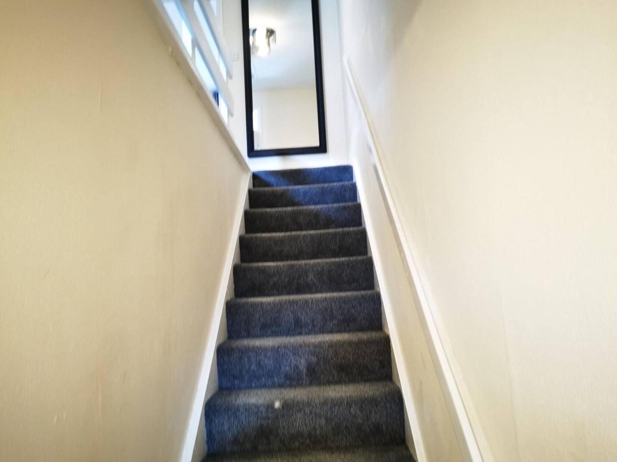 Vakantiehuis Cozy Near O2 Arena *