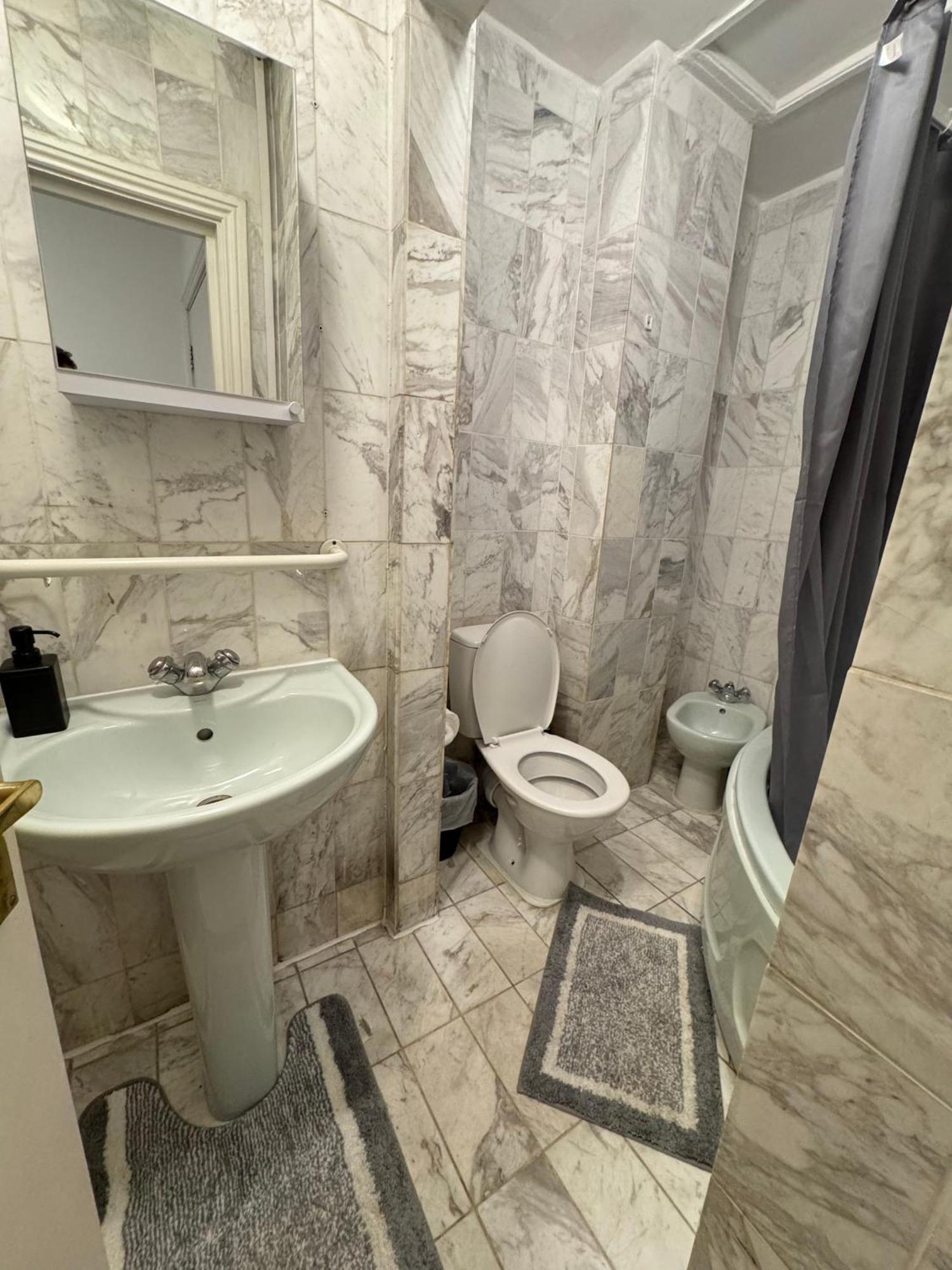 Charming And Affordable Flat For 4 People In Baker Street Zone 1 With Breakfast Londres
