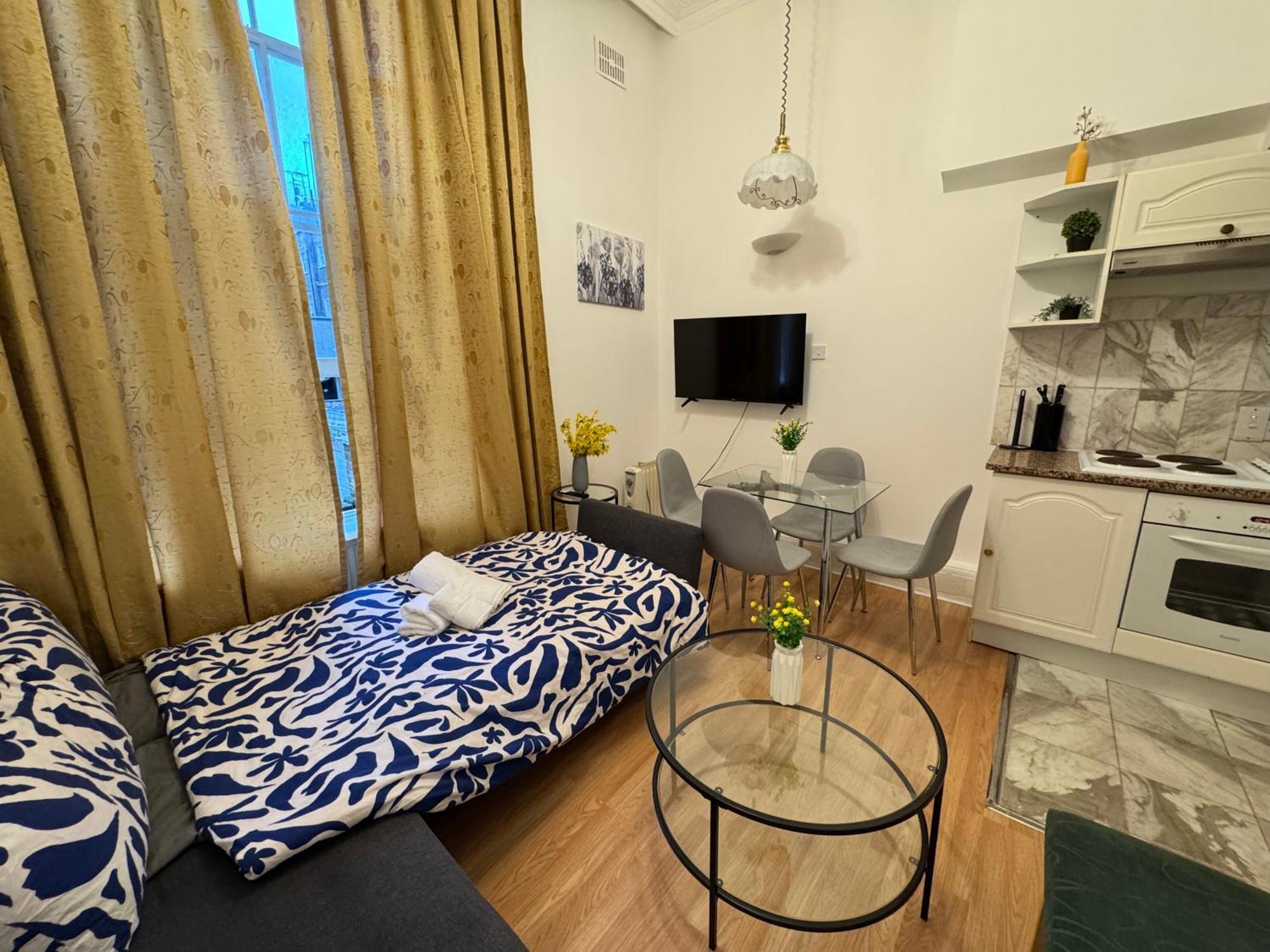 Charming And Affordable Flat For 4 People In Baker Street Zone 1 With Breakfast Londres