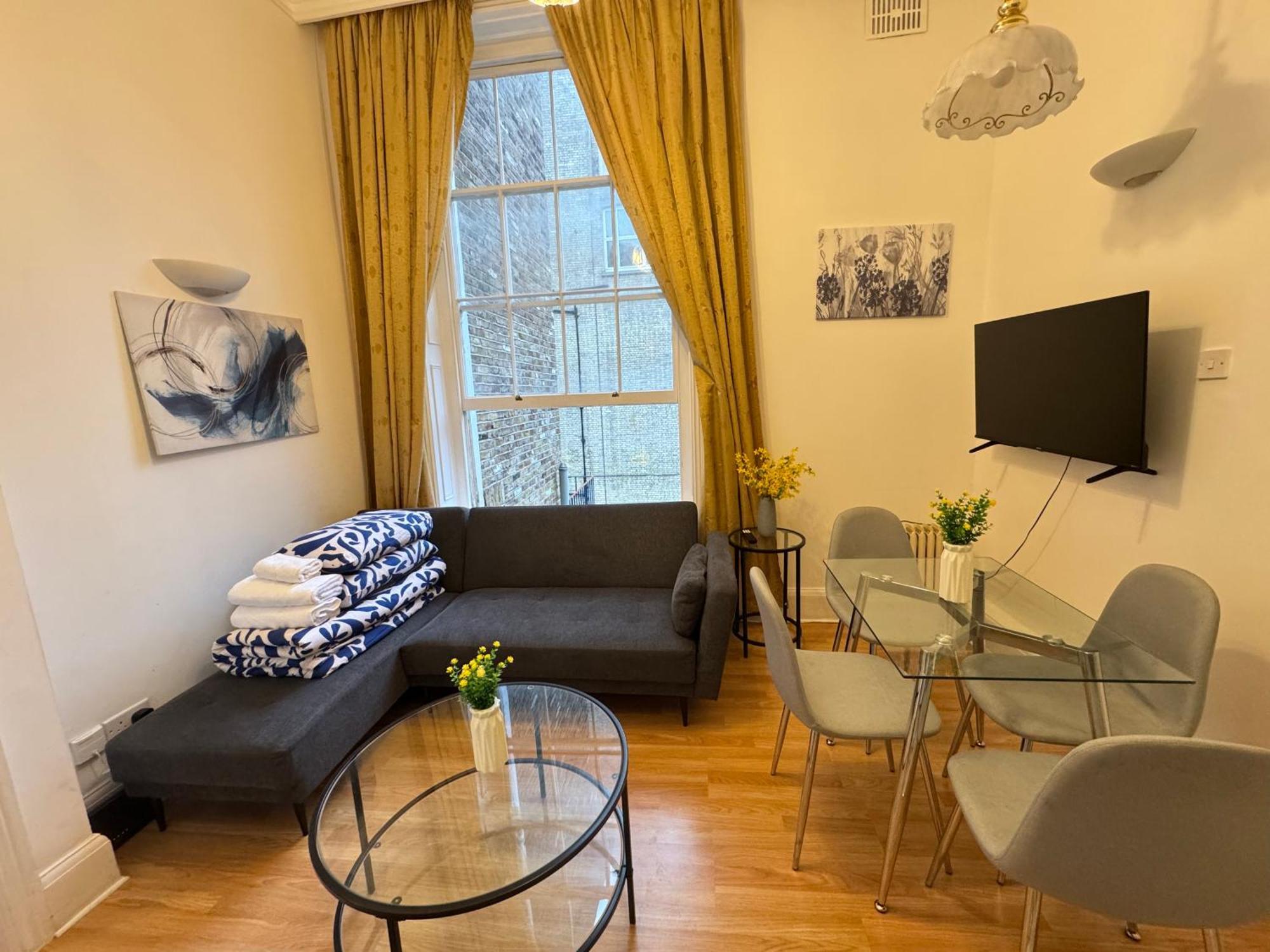 Charming And Affordable Flat For 4 People In Baker Street Zone 1 With Breakfast Londres
