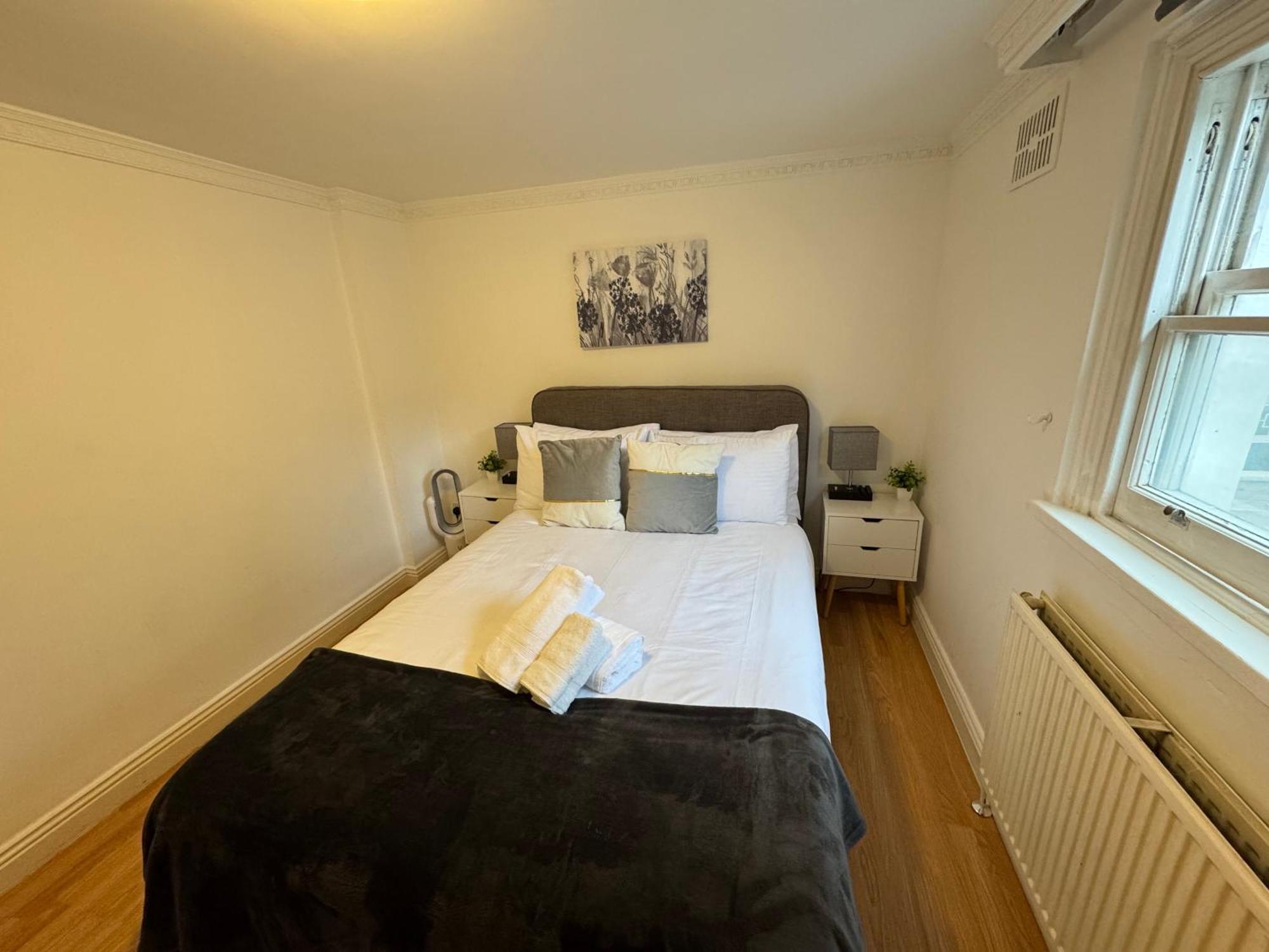 Charming And Affordable Flat For 4 People In Baker Street Zone 1 With Breakfast Apartamento Londres
