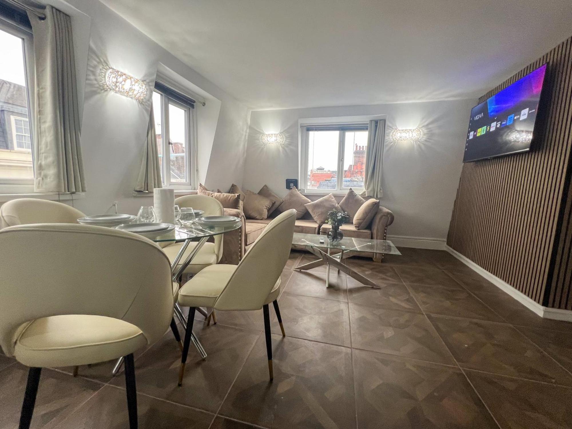 Apartment Stylish In The Heart Of Soho Your West End Escape! Gsg London