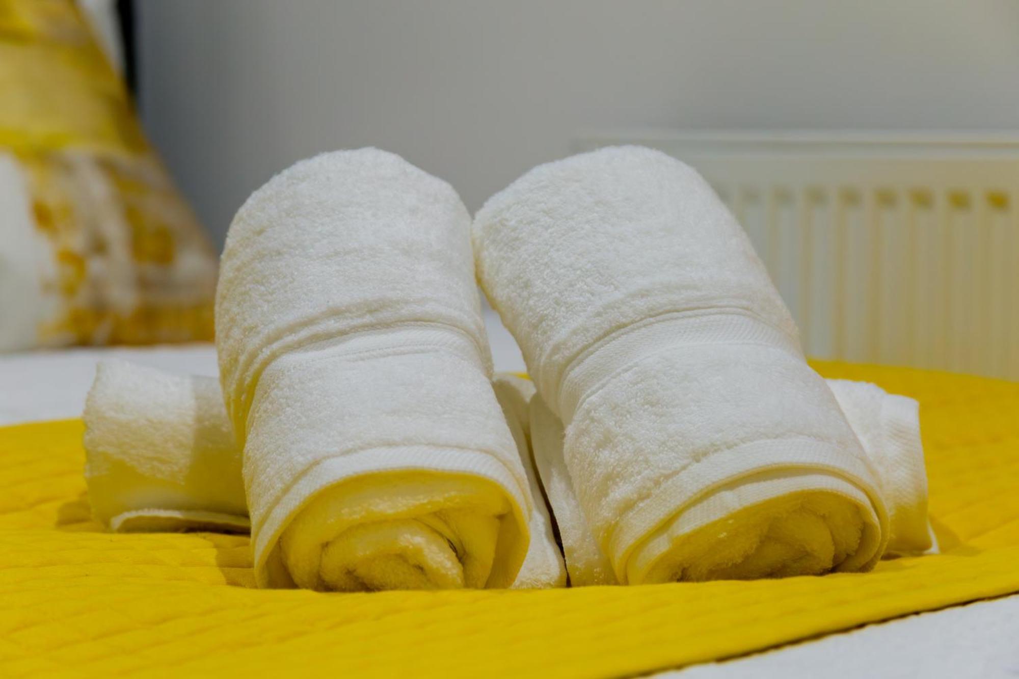 Appartement Stylish 2 Bedroom Haven In Zone 2-15 Mins To Central London- Garden & Parking Available! 5 Beds-Sleeps 6 People- Instant Book & Self Check-In! Save 20 Percent On Stays Of 7 Nights Or More ! Londres