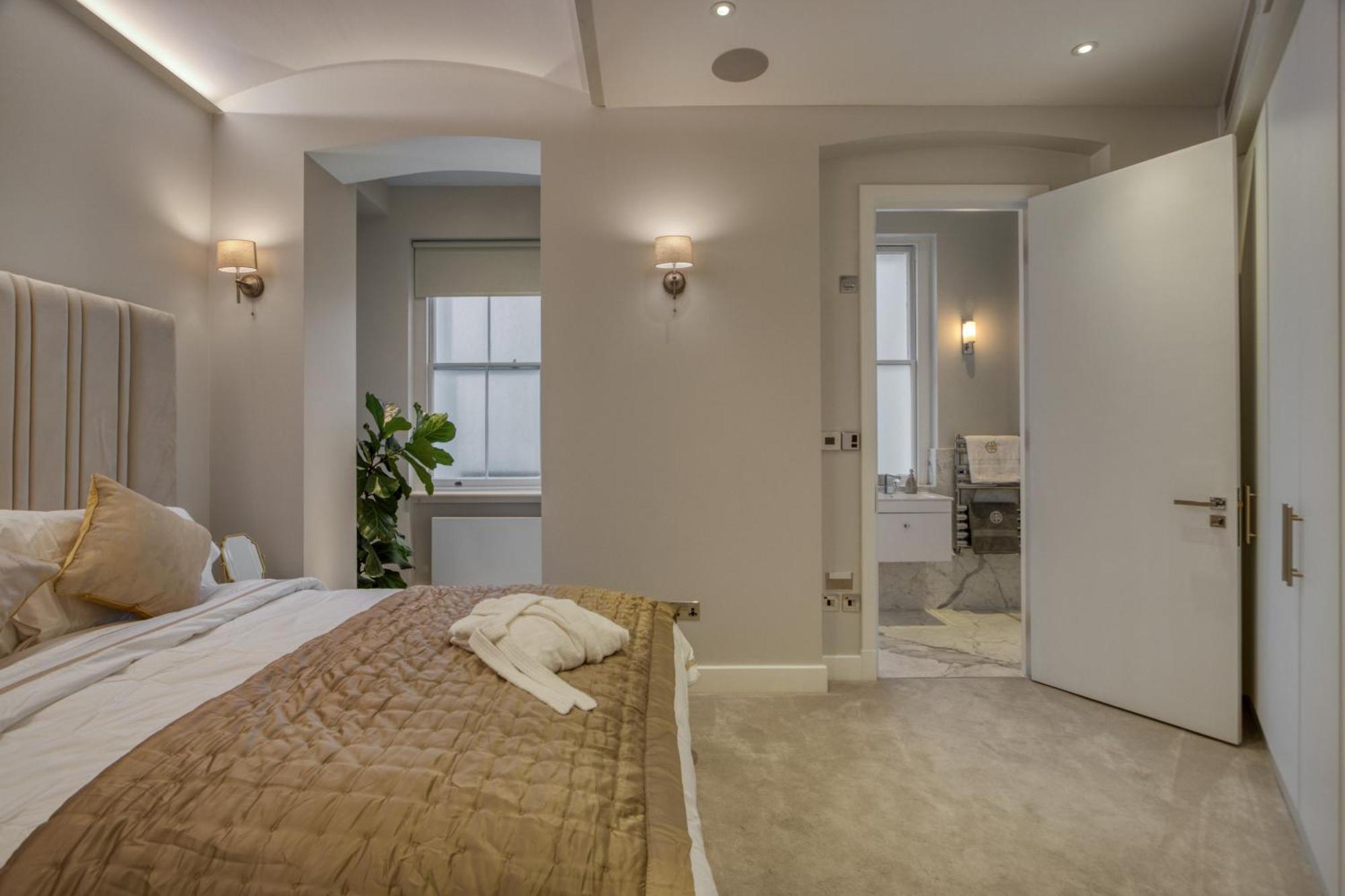 Historic Cubitt 3bd 3ba Gem W Steam Villa *