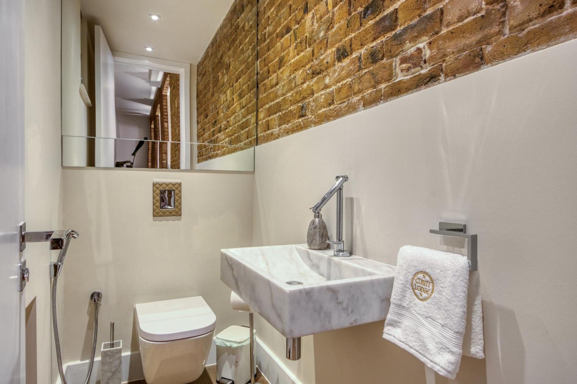 Villa Historic Cubitt 3bd 3ba Gem W Steam