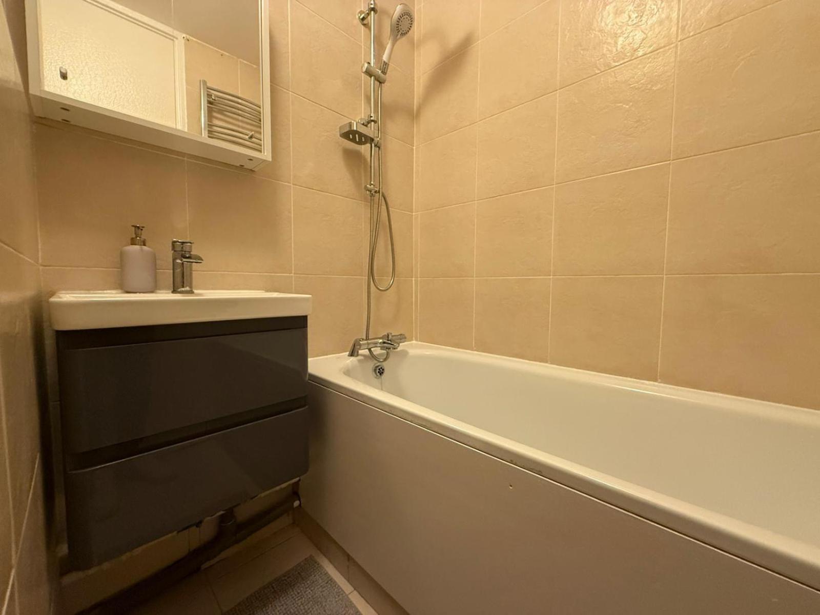Appartement Modern 3bed Flat Near Camden And Centre *