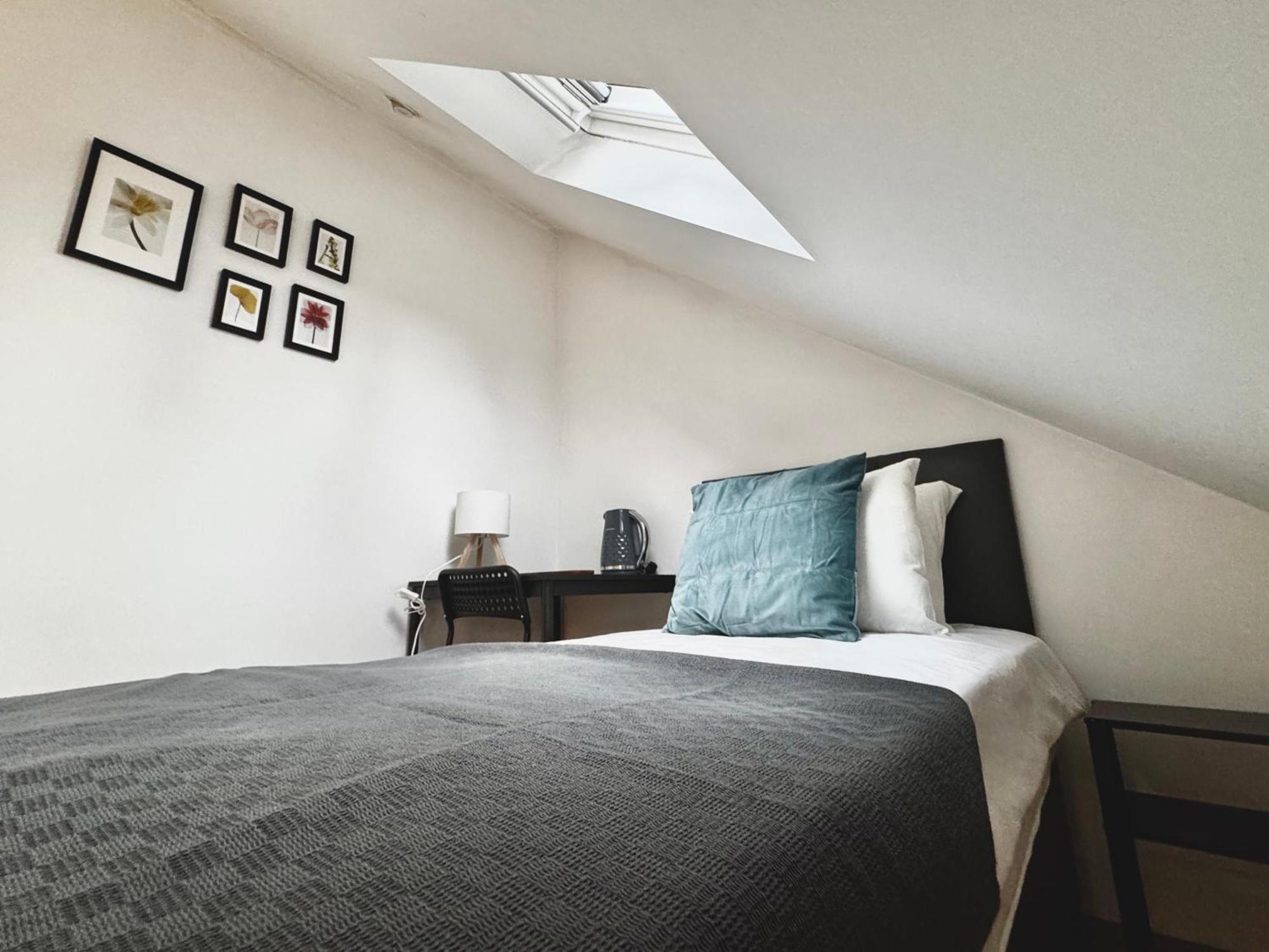 Maberic Housing West Gem Your Connection Maison d'hôtes *