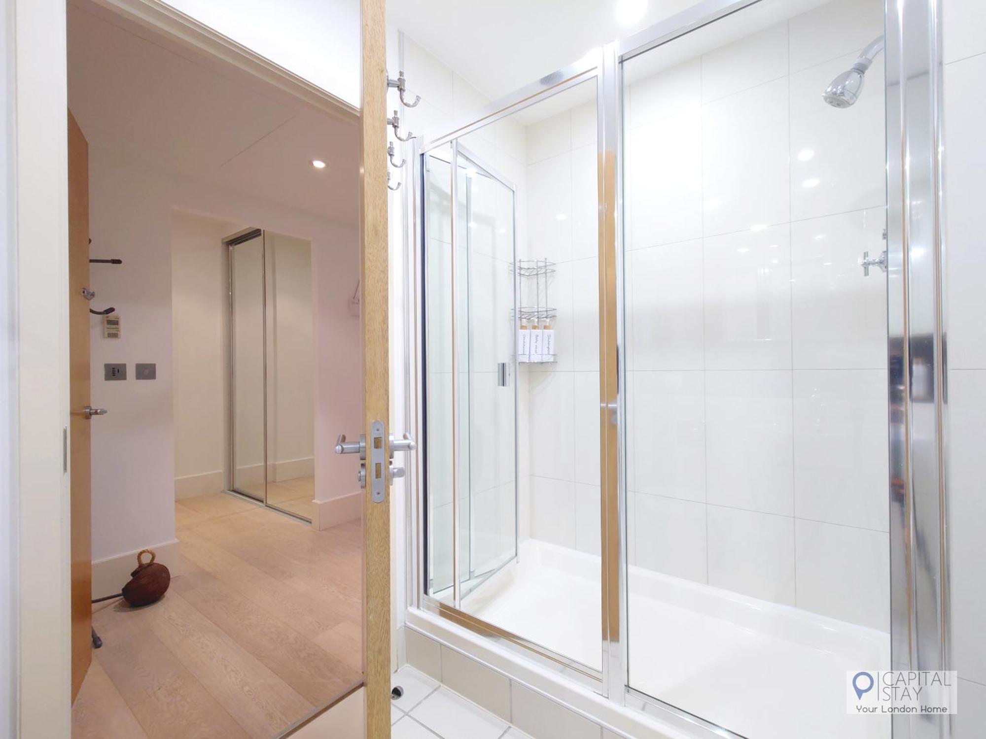 Appartement 3 Bed Serviced In Battersea - River Views Londres