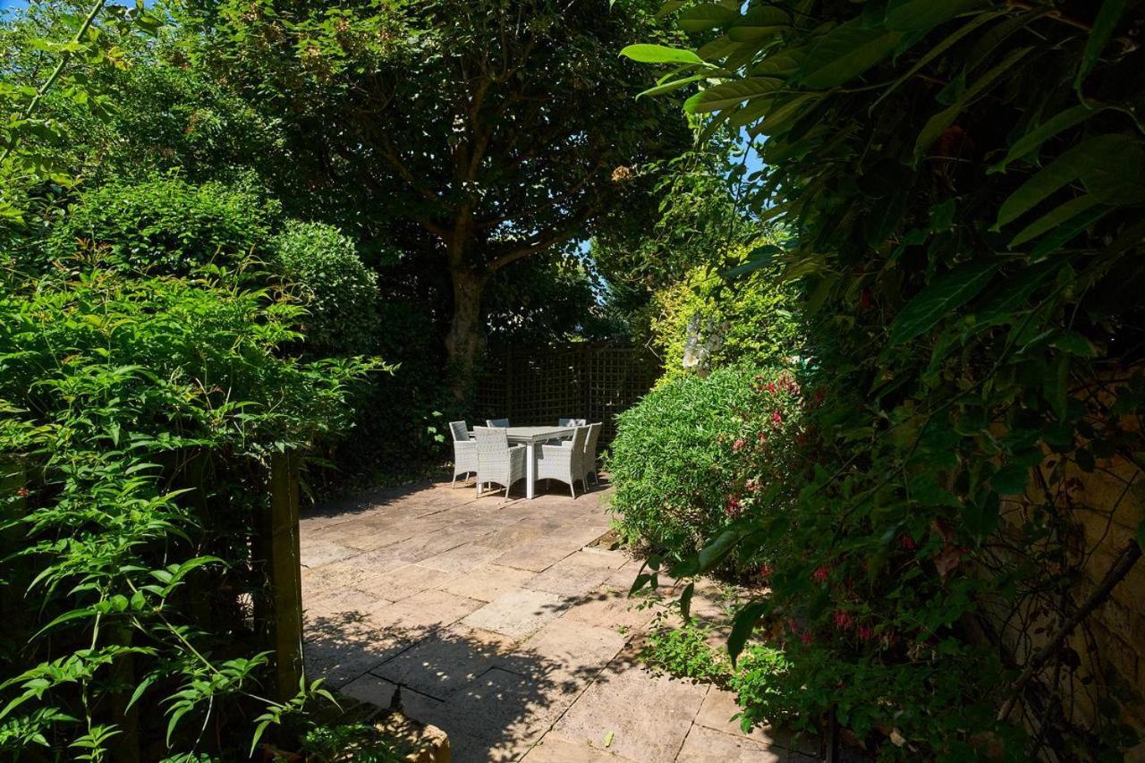 Bright Cozy Garden Retreat W Fast Wifi & 5min To Tube Subway Metro & Close To Park & Street Parking P4p Appartement Londres
