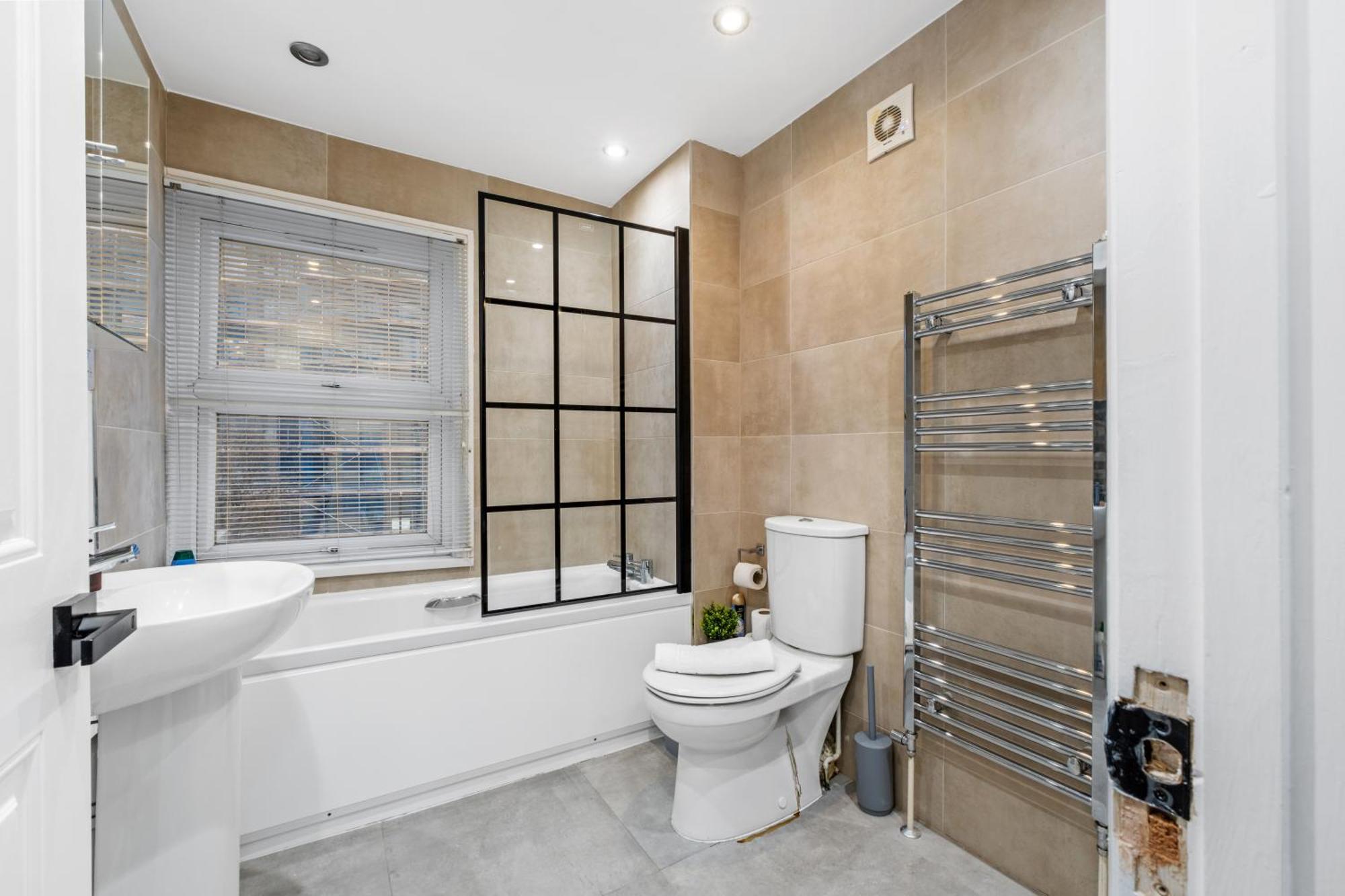 3 Bed Trendy Vibe House In Earls Court Kensington * Londres