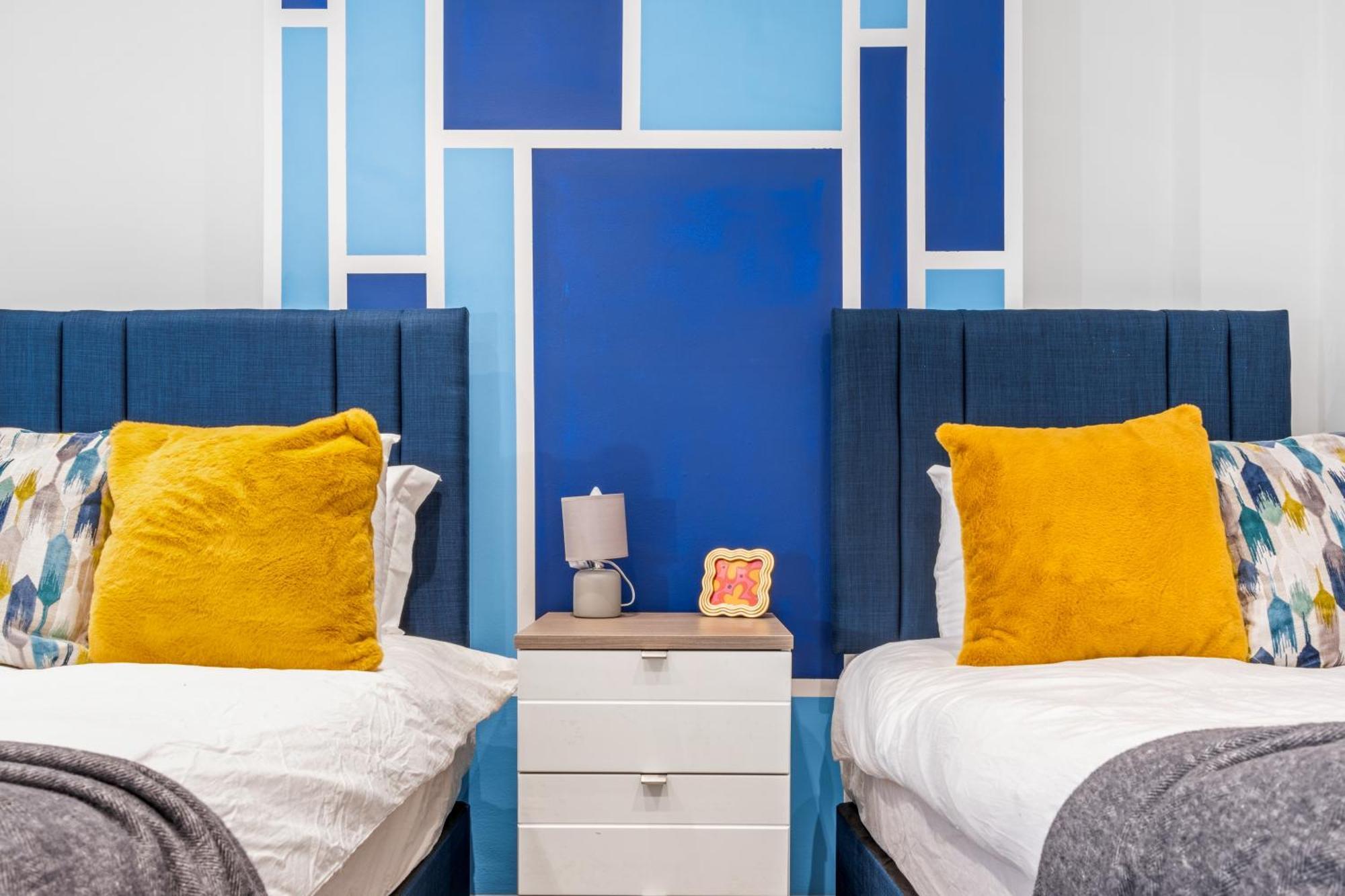 3 Bed Trendy Vibe House In Earls Court Kensington Appartement