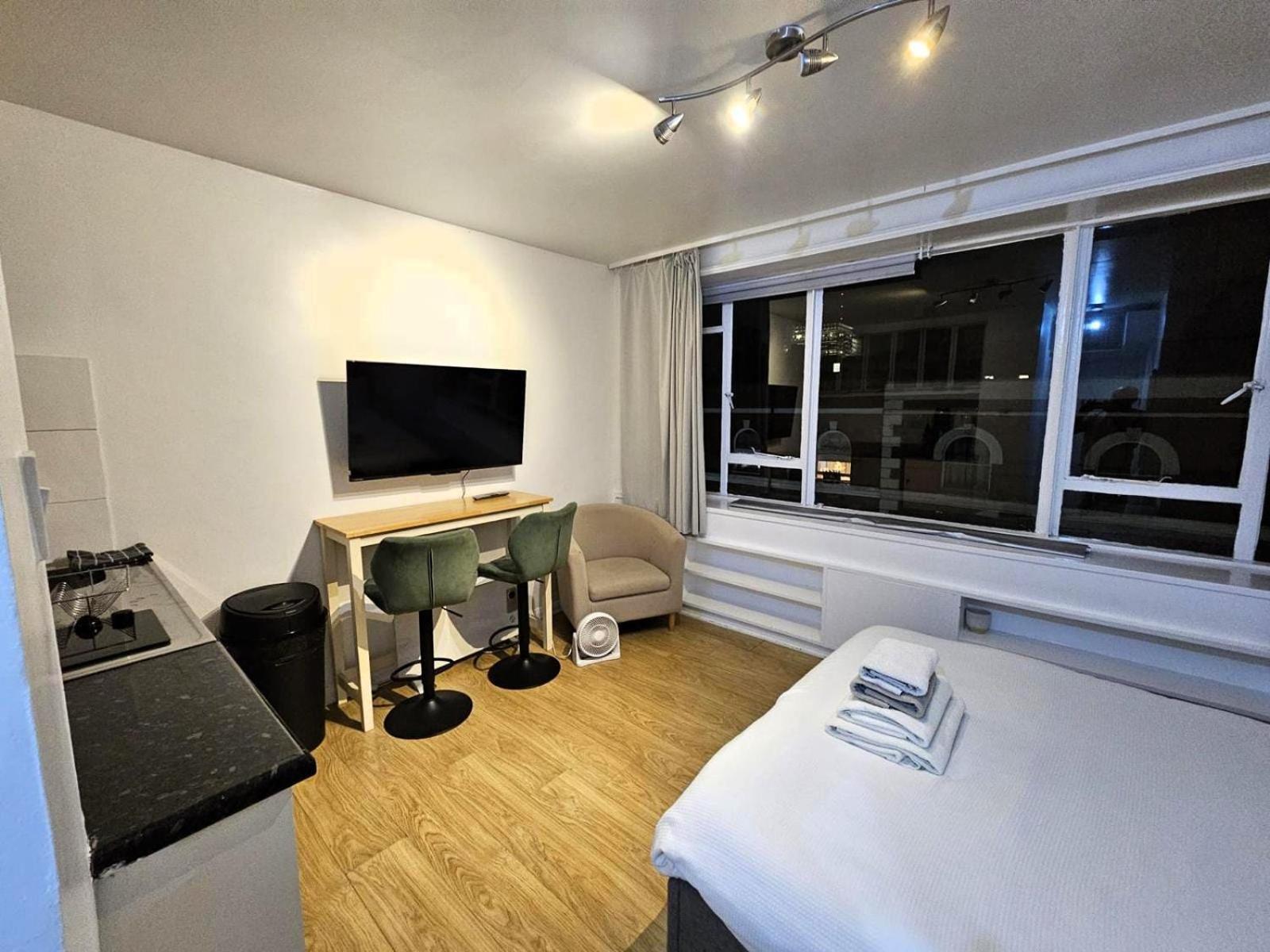 Modern Flat. London. Zone 1. Apartamento Londres