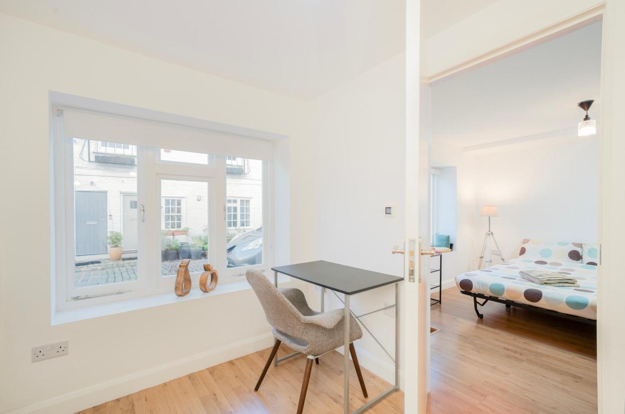 Modern One Bedroom Flat In Londres