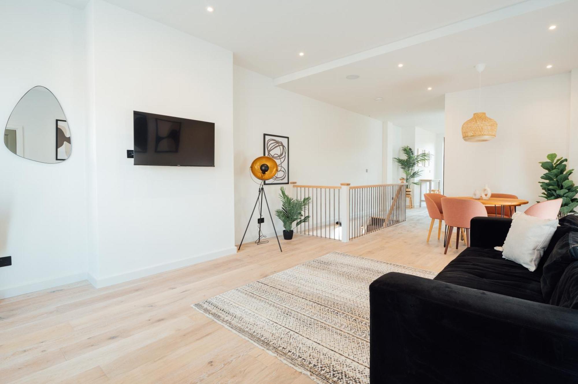 Luxurious & Modern In Honor Oak Apartment