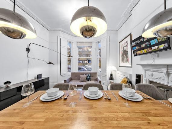 Portobello Large Snug Apartment *