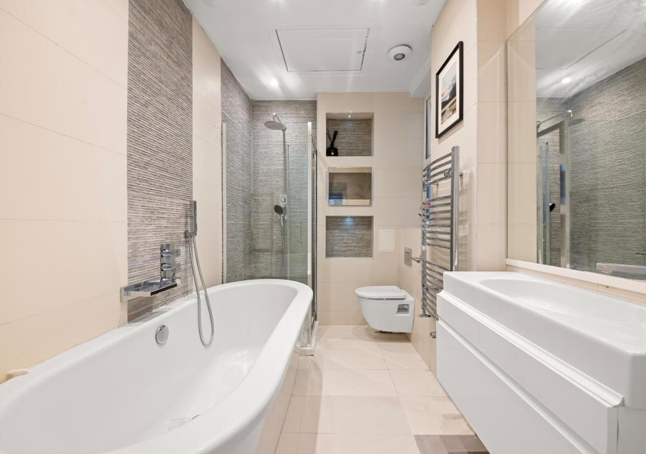 Sg, Knightsbridge With Garden Terrace By Harrods Apartment *