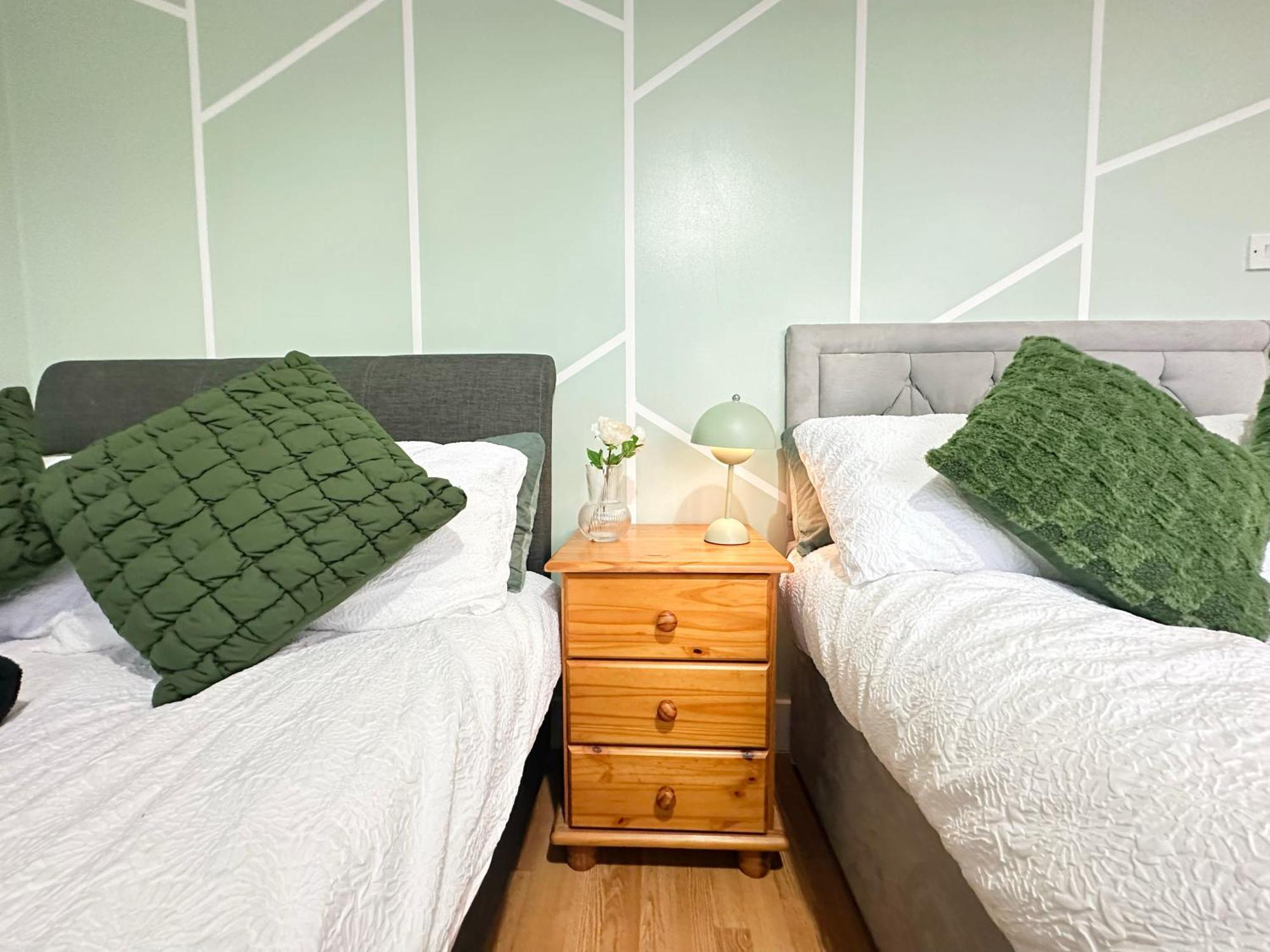 Apartment Wembley Stadium Serviced 2, 12mins To Central London