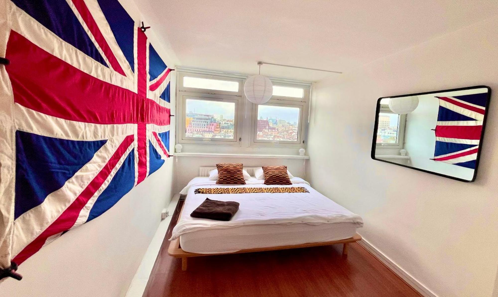 Appartement Bright 2-bedroom In Soho High-rise With Skyline Views Londen