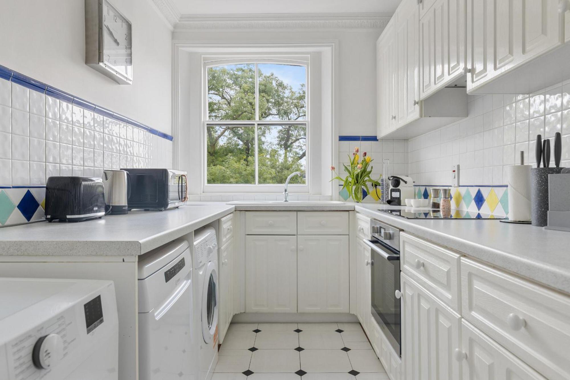Royal Hideaway - La Reserve South Kensington *