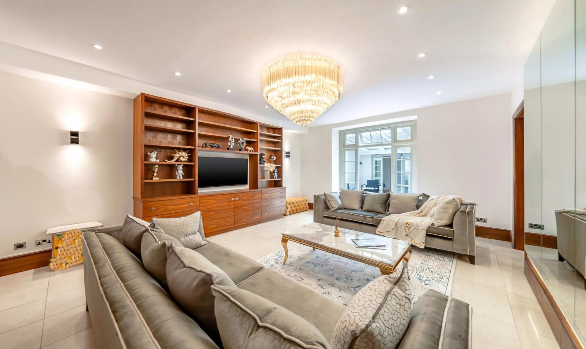 250 Sqm Mega Mansion Appartement Londen