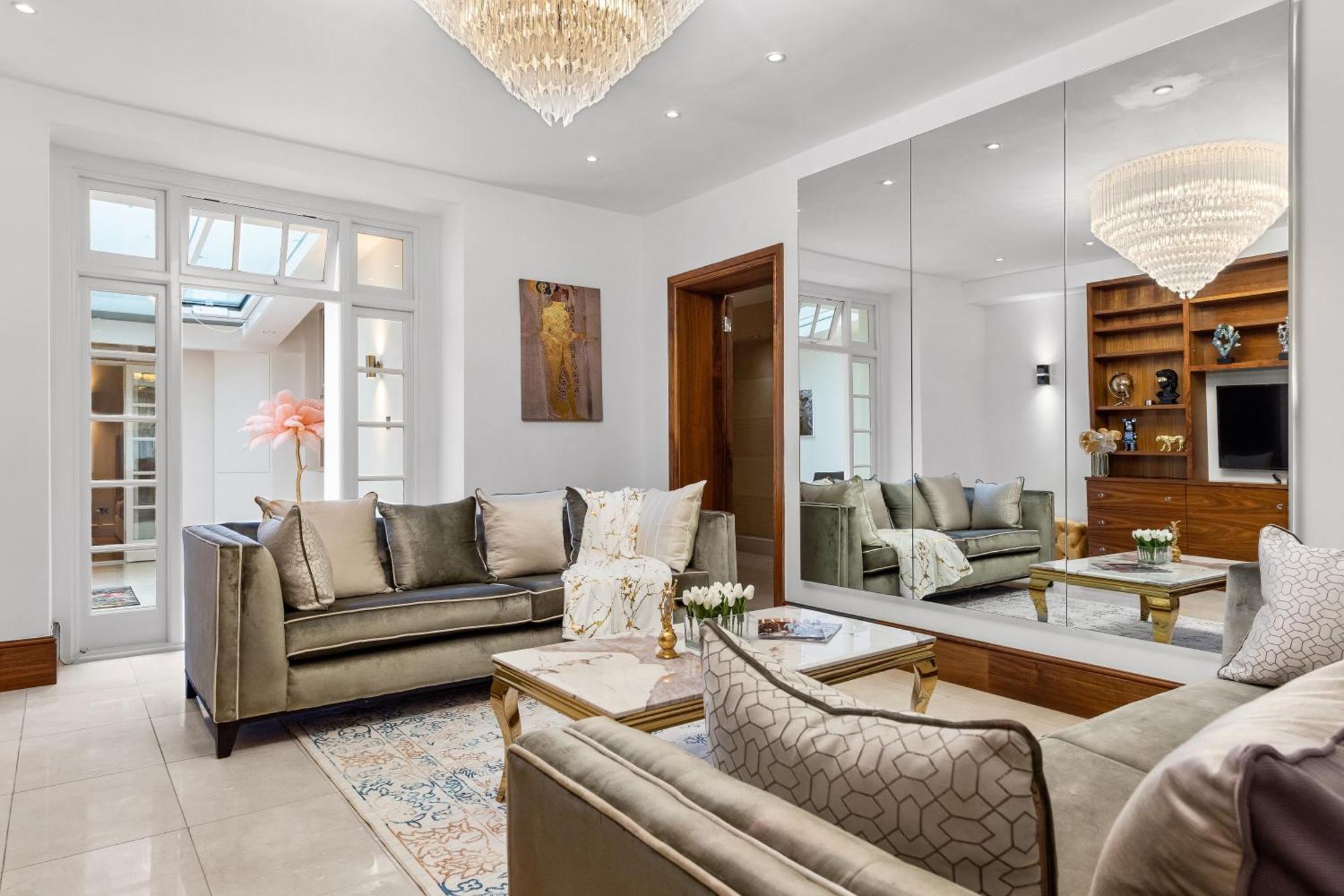 Appartement 250 Sqm Mega Mansion Londen