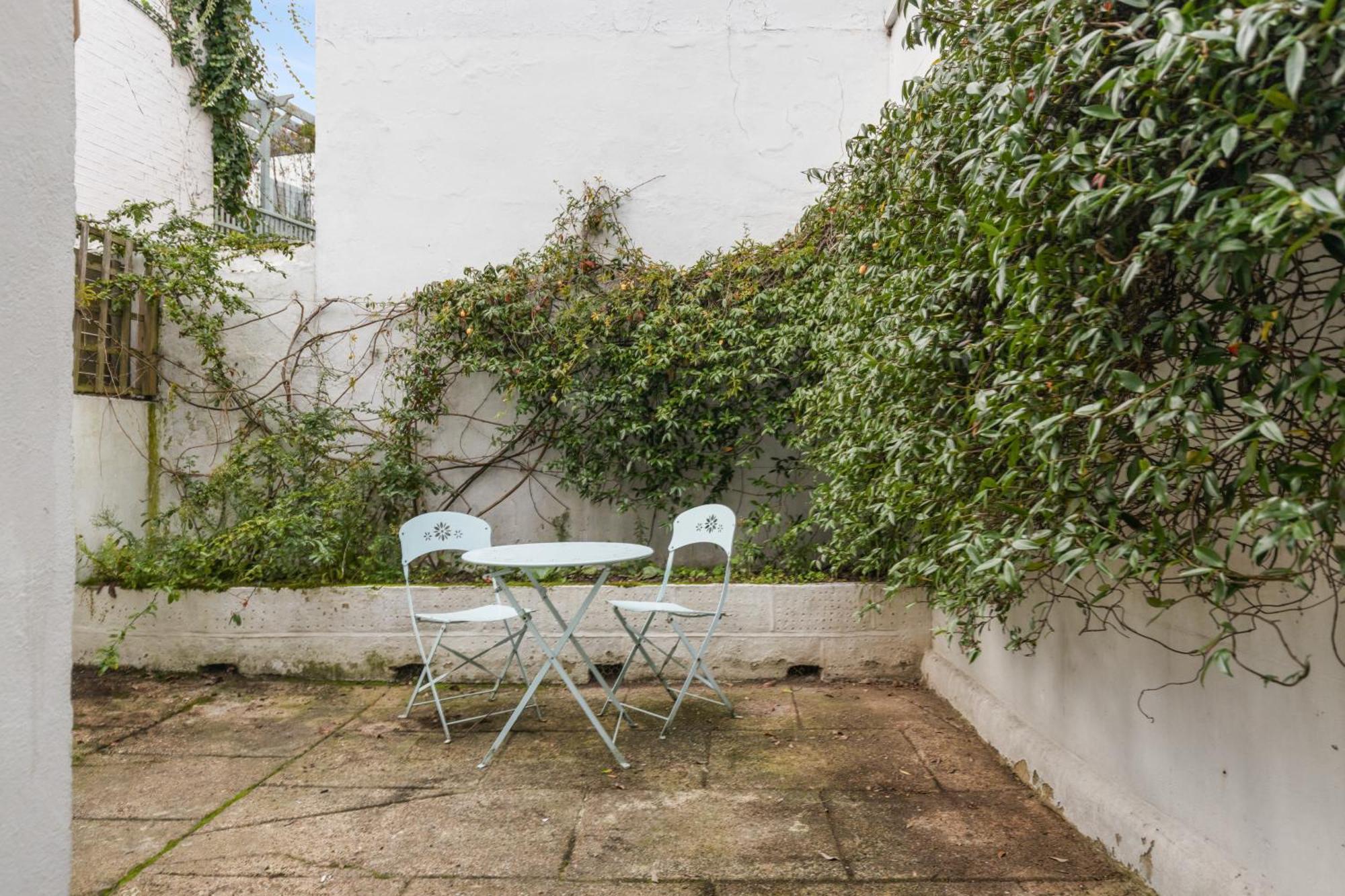 Kensington Two Bedroom House * Londres