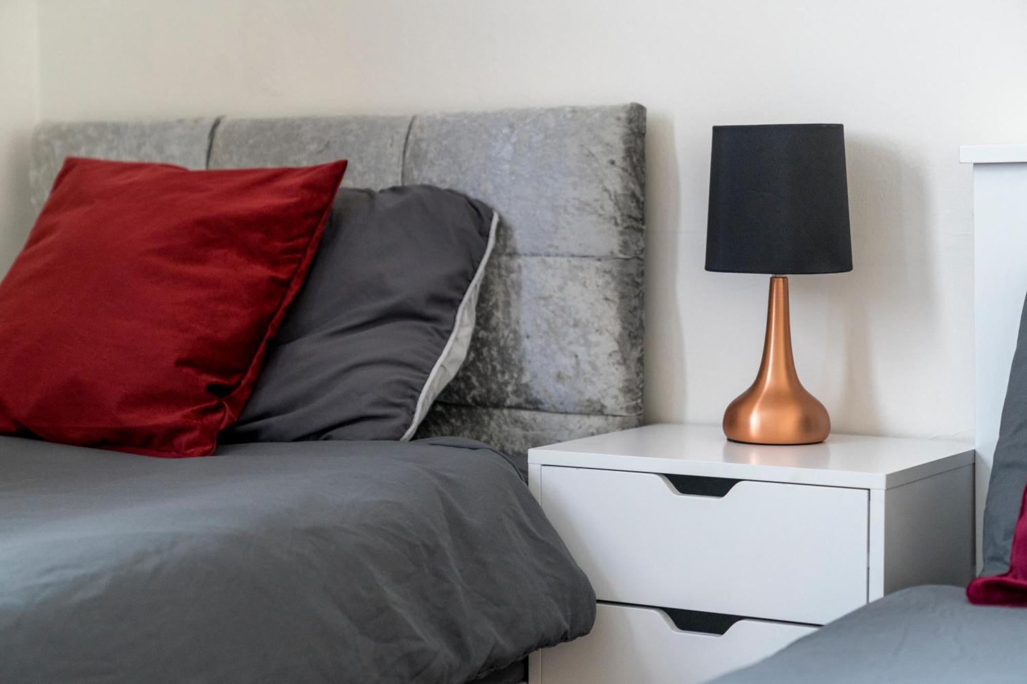 Cozy & Comfy Woodgreen Station Sleeps 6 Apartamento Londres