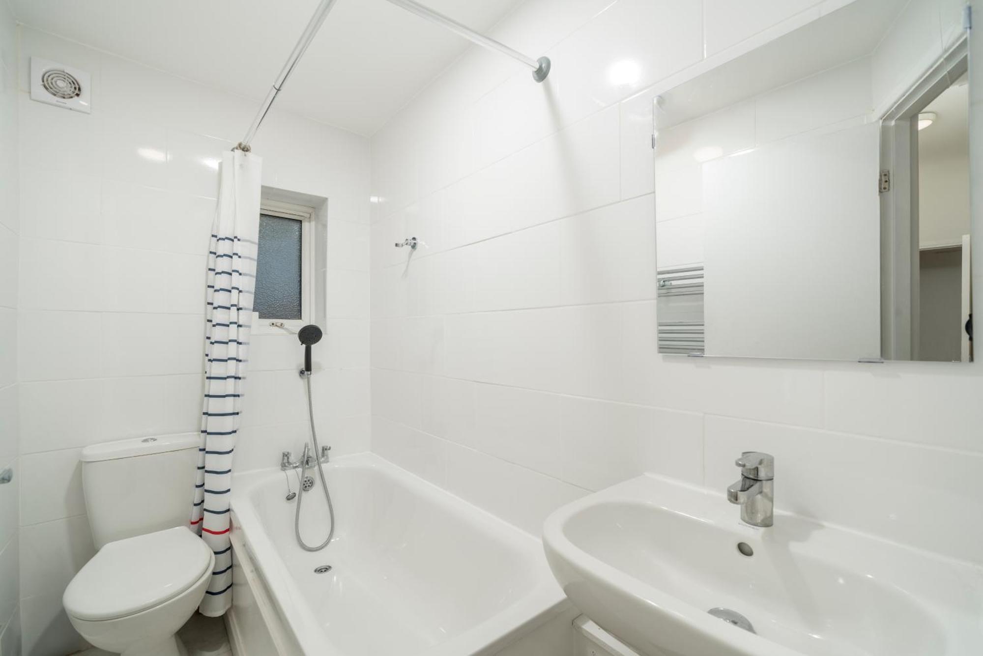 Cozy & Comfy Woodgreen Station Sleeps 6 Appartement Londres