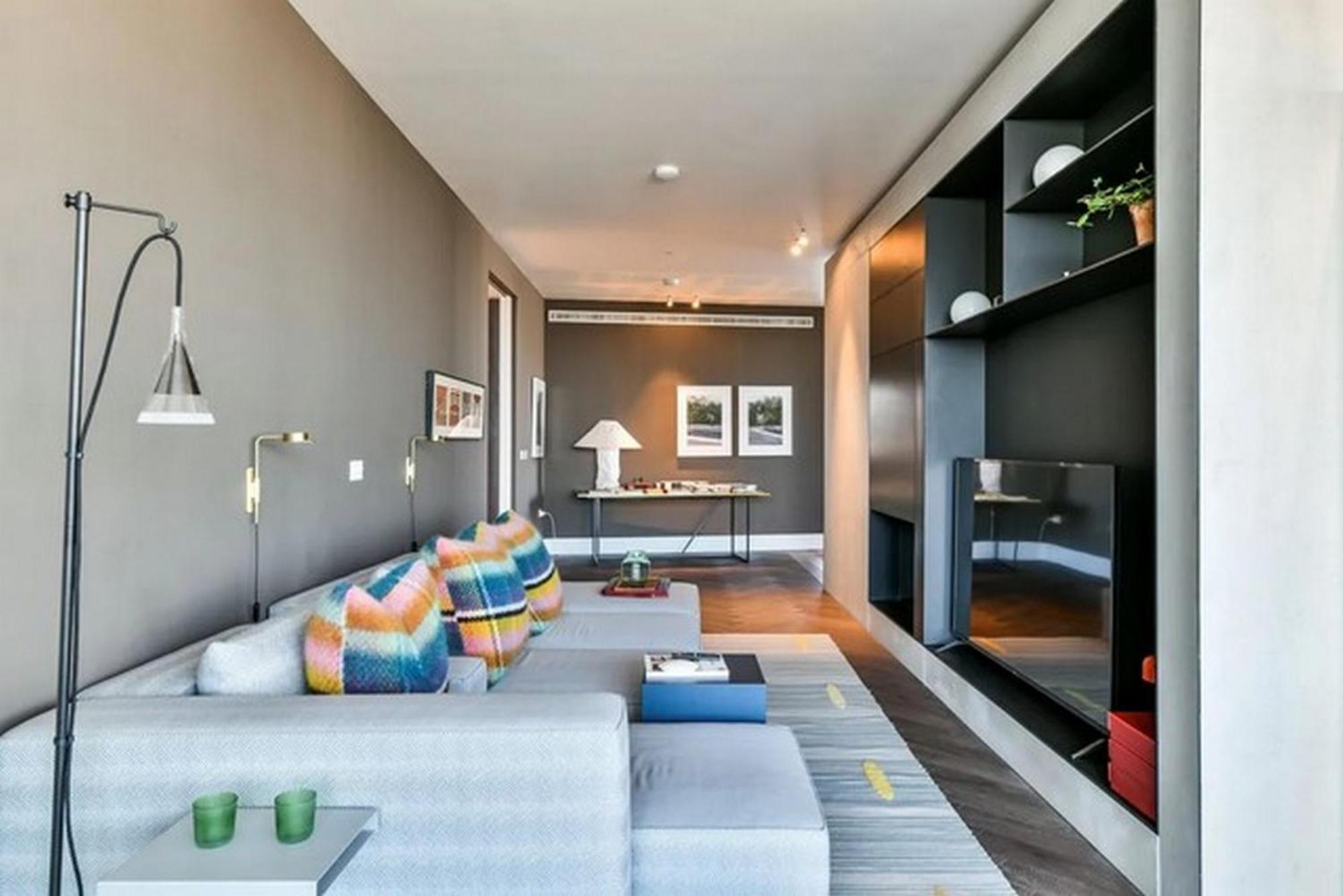 Simpsons House Central Z London